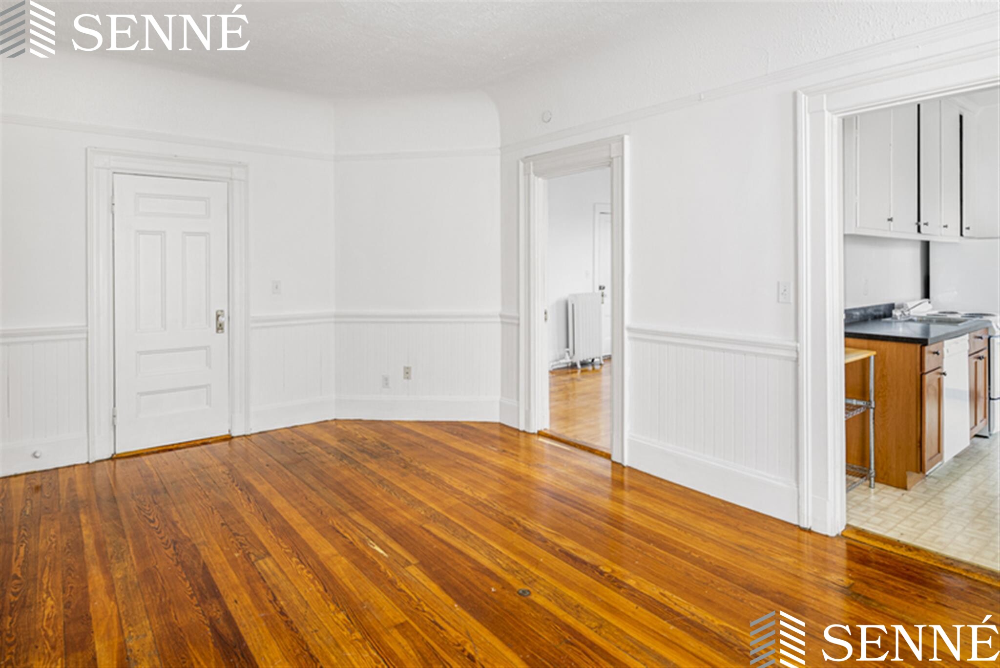 1039 Massachusetts Ave, Harvard Square