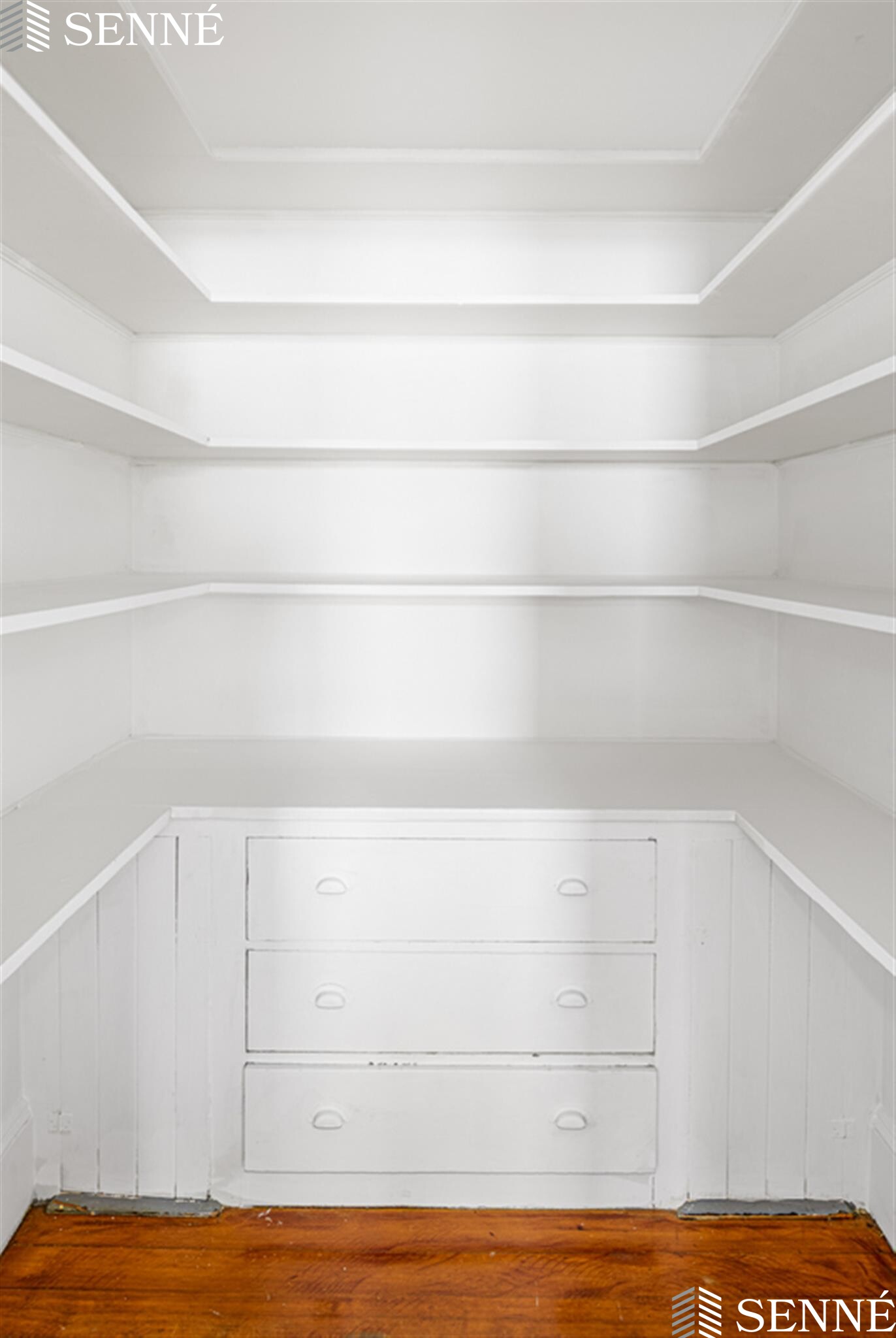 1039 Massachusetts Ave, Harvard Square