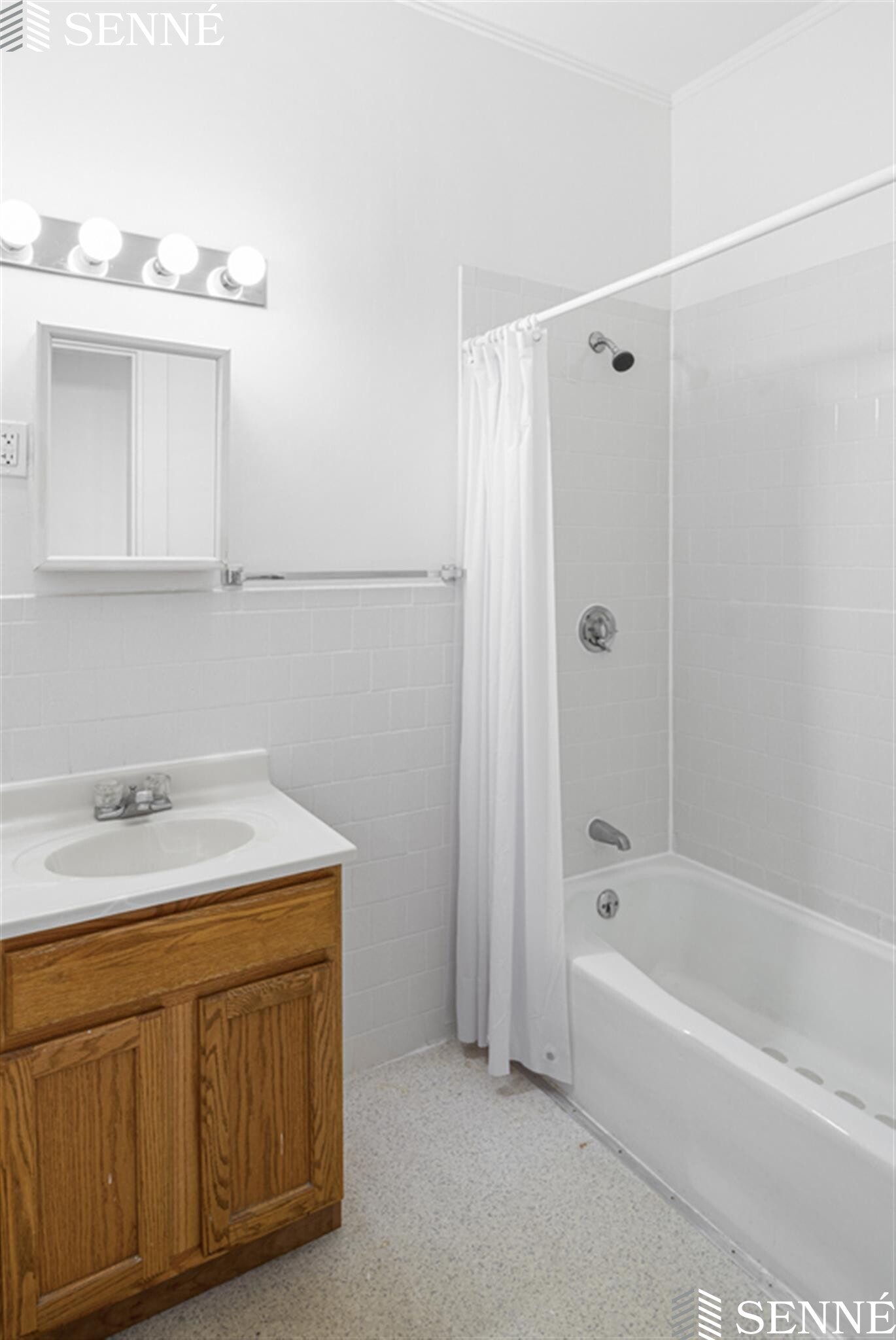 1039 Massachusetts Ave, Harvard Square