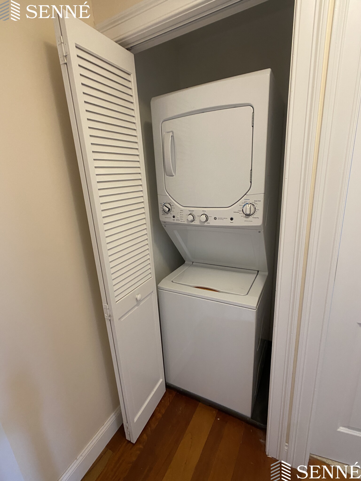 9 Winthrop Ct, Medford