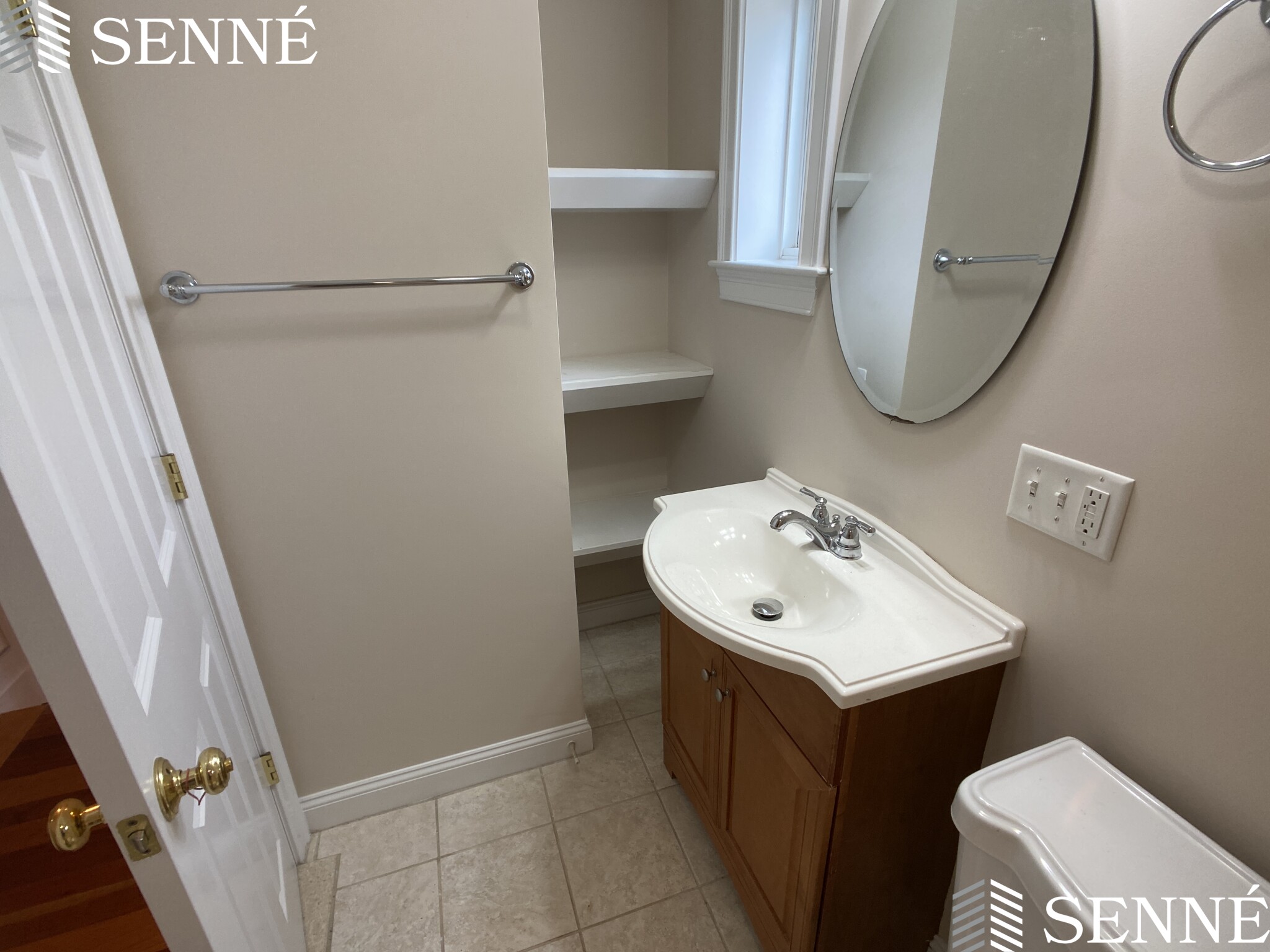 9 Winthrop Ct, Medford