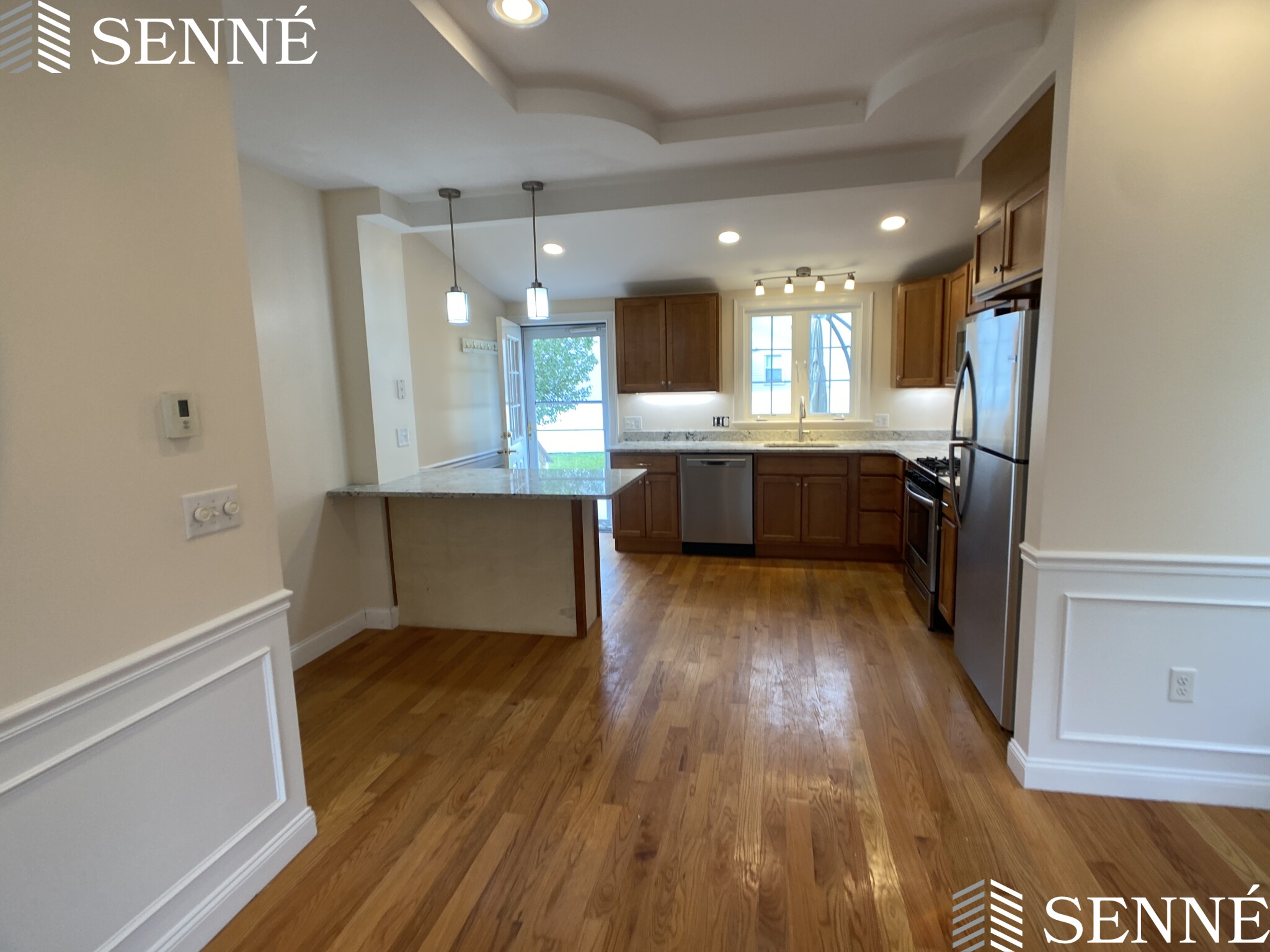 9 Winthrop Ct, Medford