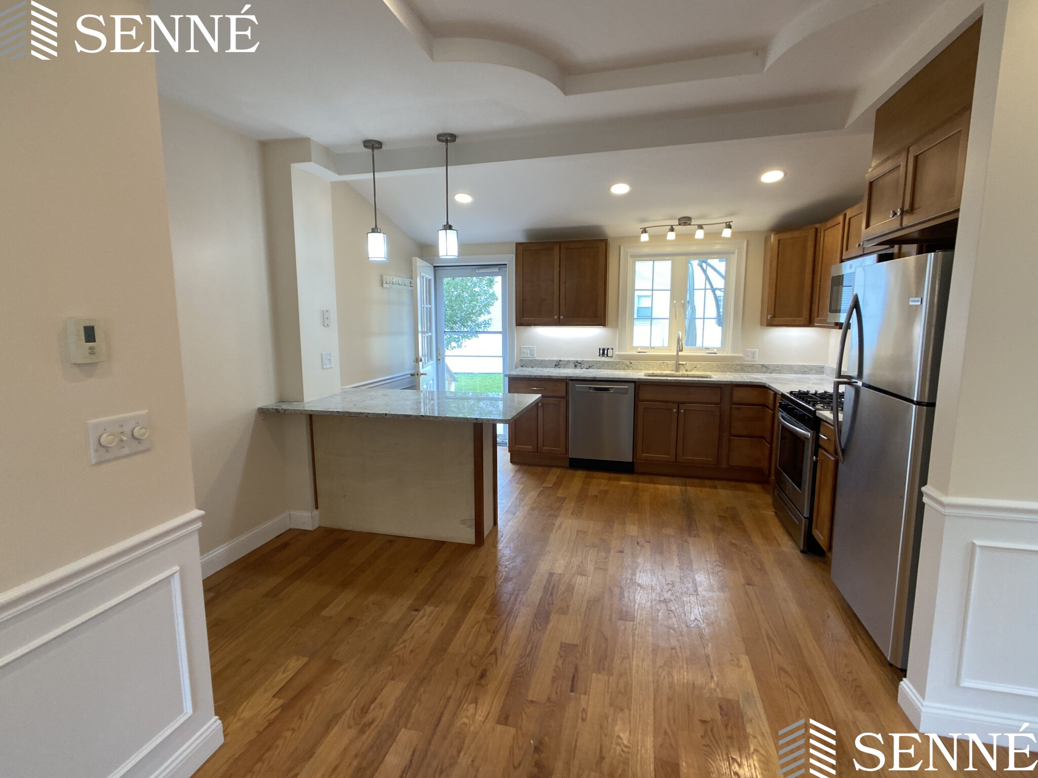 9 Winthrop Ct, Medford