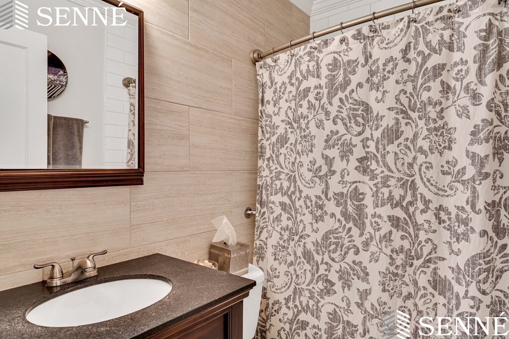 9 Hastings, West Roxbury