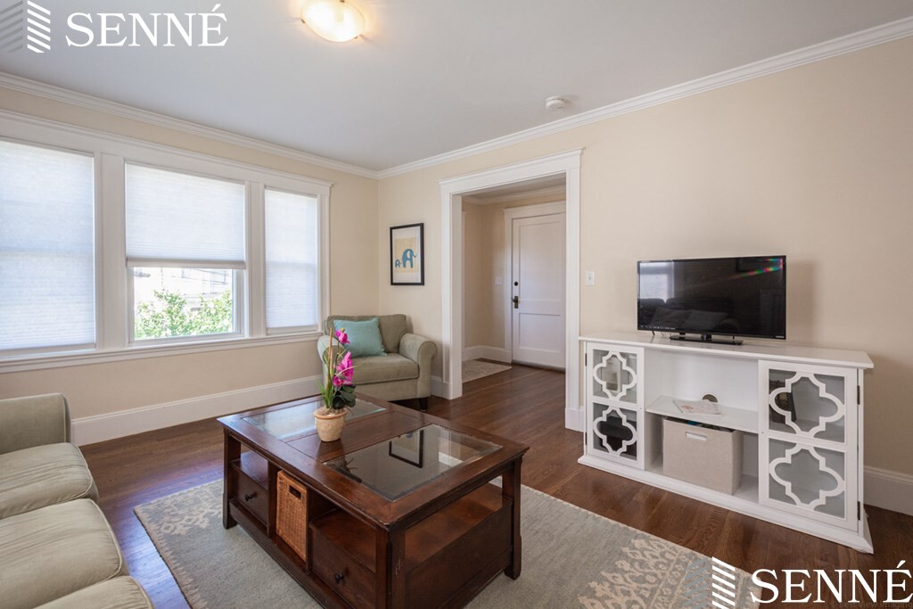 9 Hastings, West Roxbury