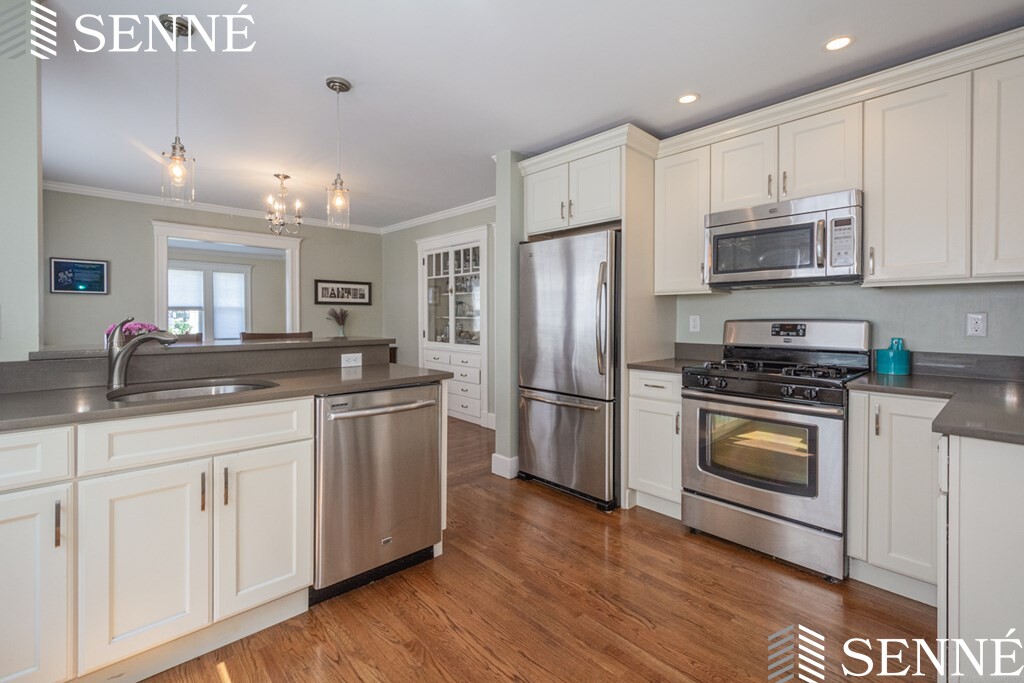 9 Hastings, West Roxbury