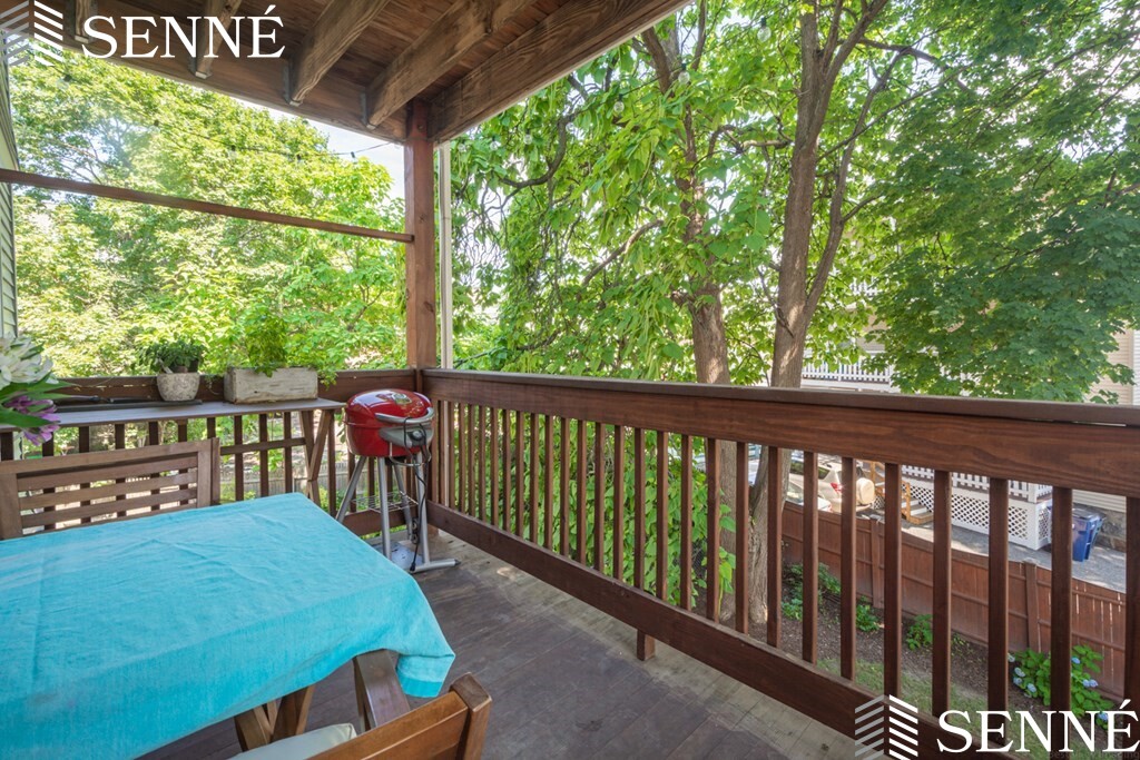 9 Hastings, West Roxbury