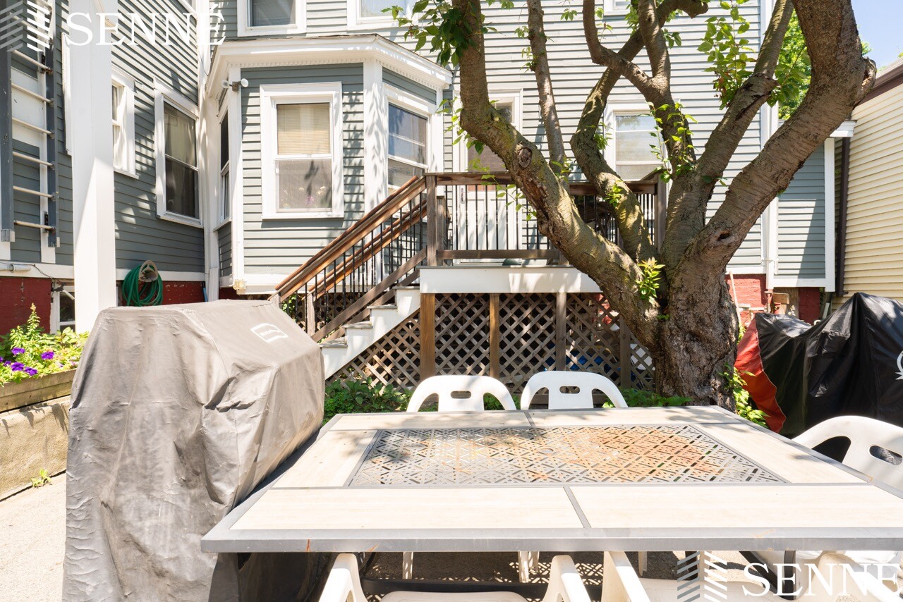 94 Sciarappa St, East Cambridge