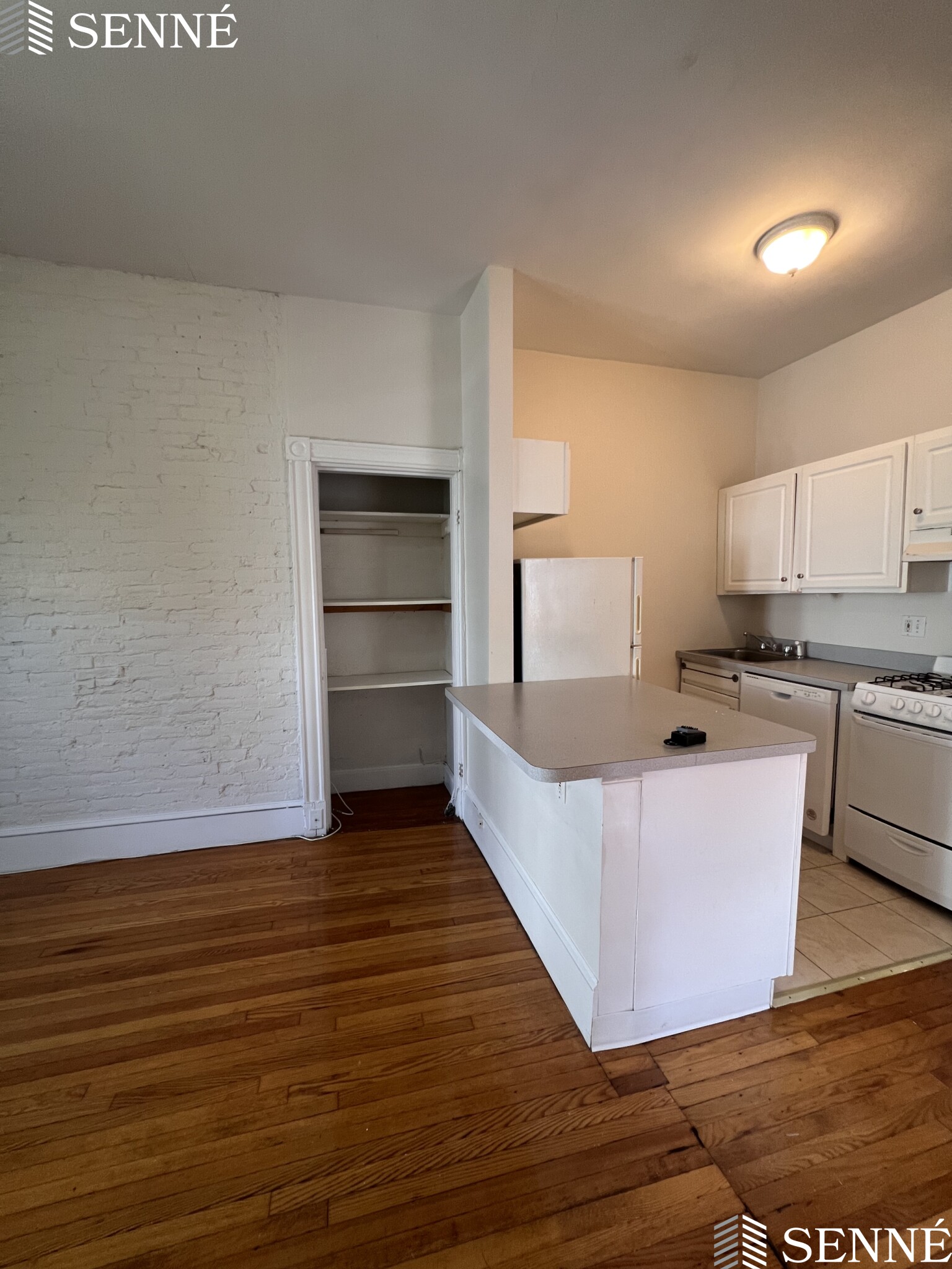 891 Massachusetts Ave, Central Square