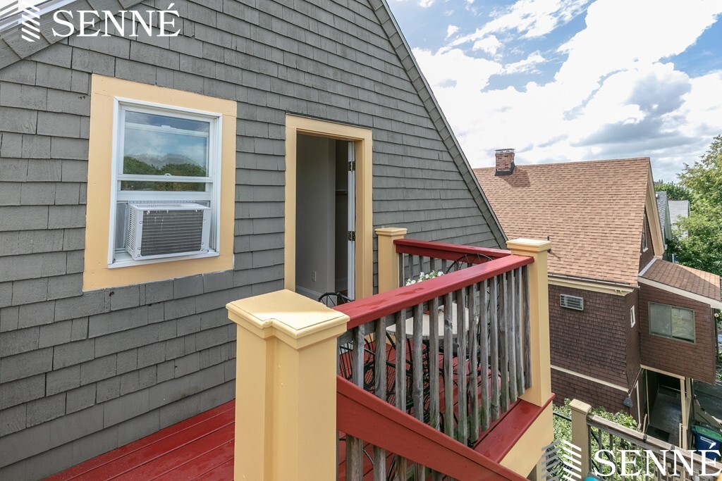 103 Liberty Ave, Davis Square