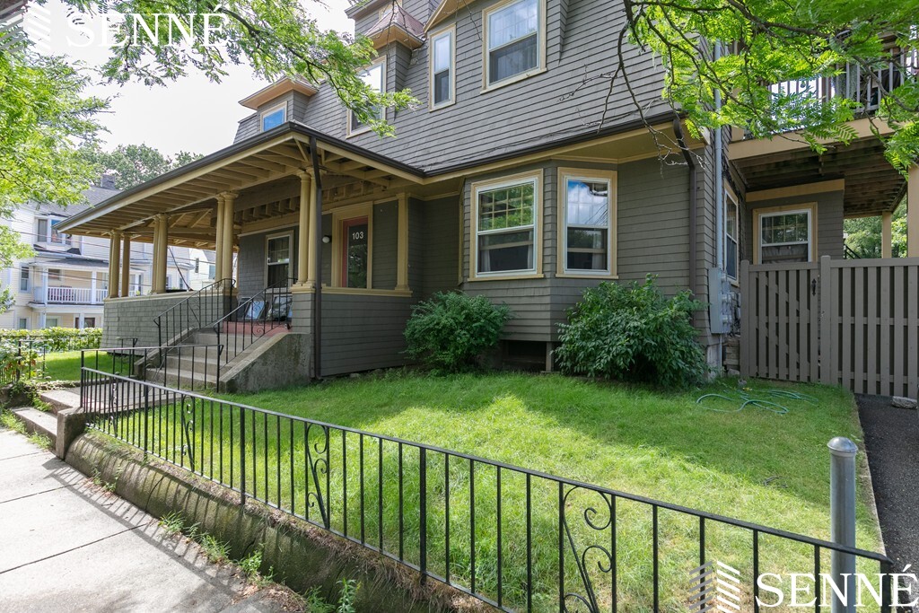 103 Liberty Ave, Davis Square