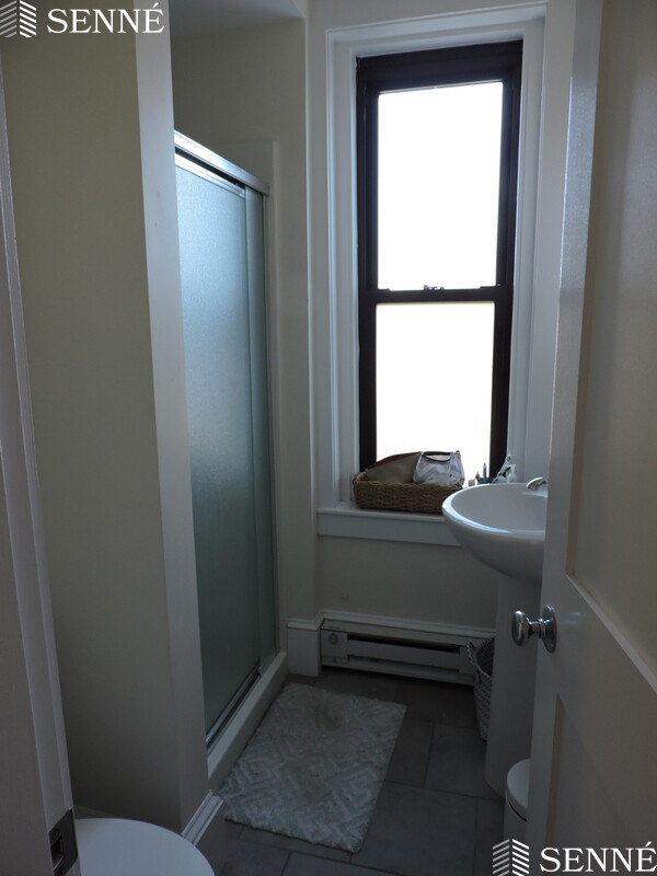 991 Massachusetts Ave, Harvard Square