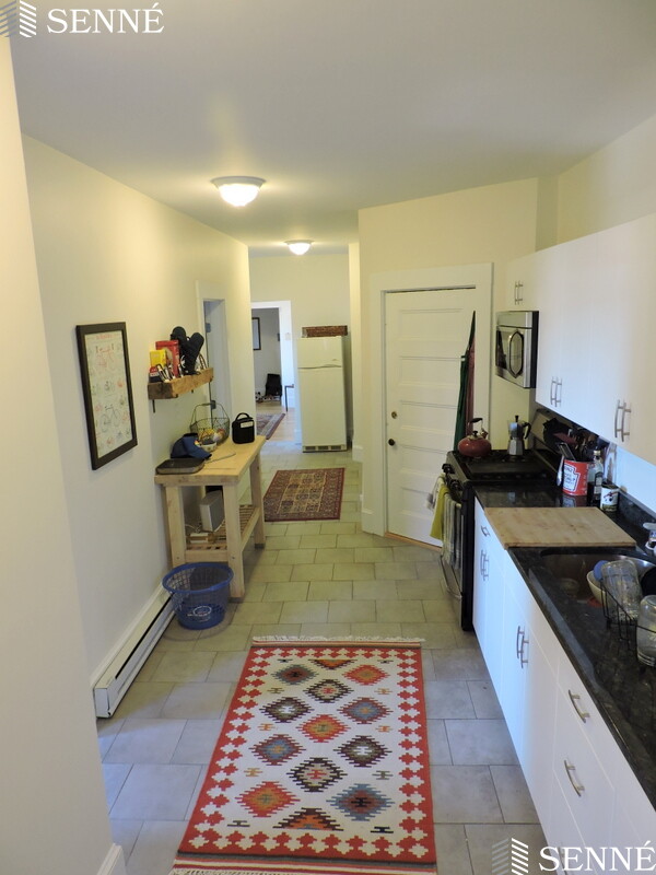 991 Massachusetts Ave, Harvard Square