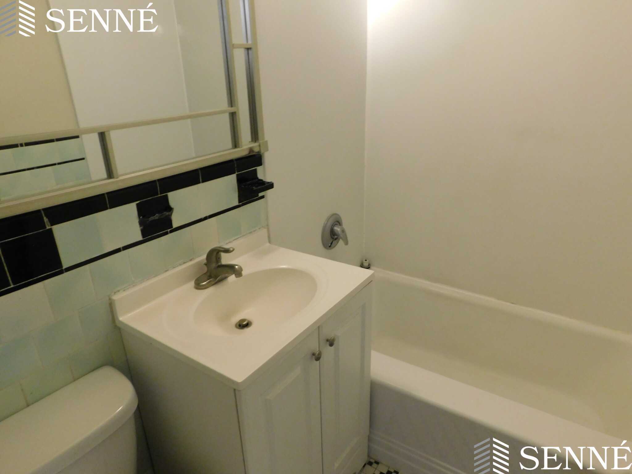 395 Broadway, Mid-Cambridge