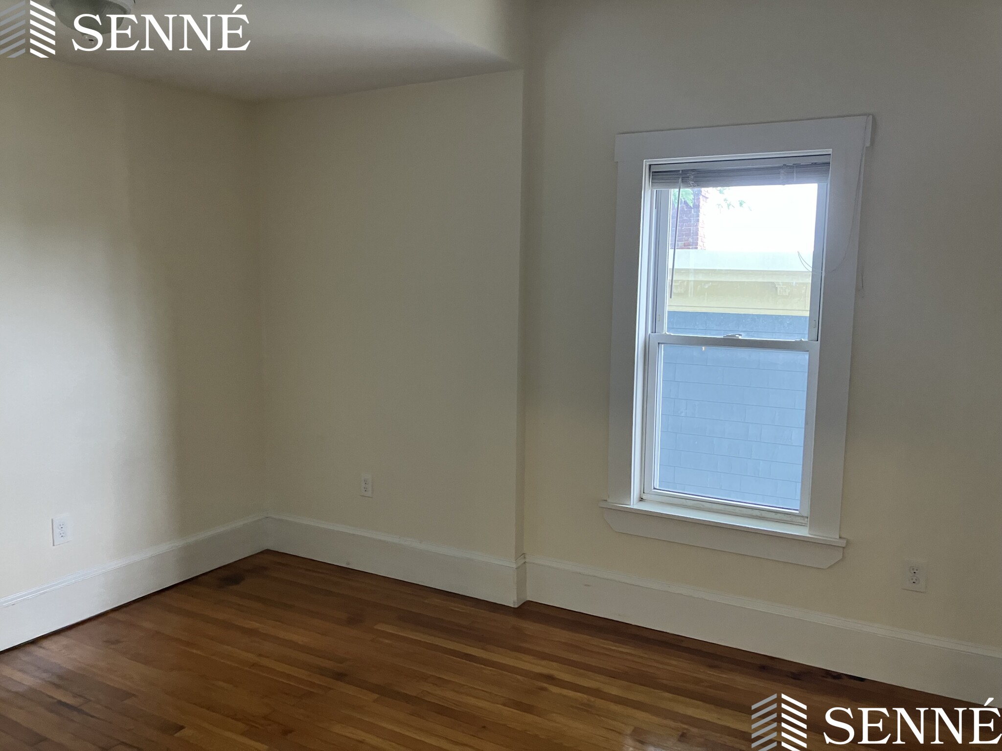 186 Lowell St, Powder House Square