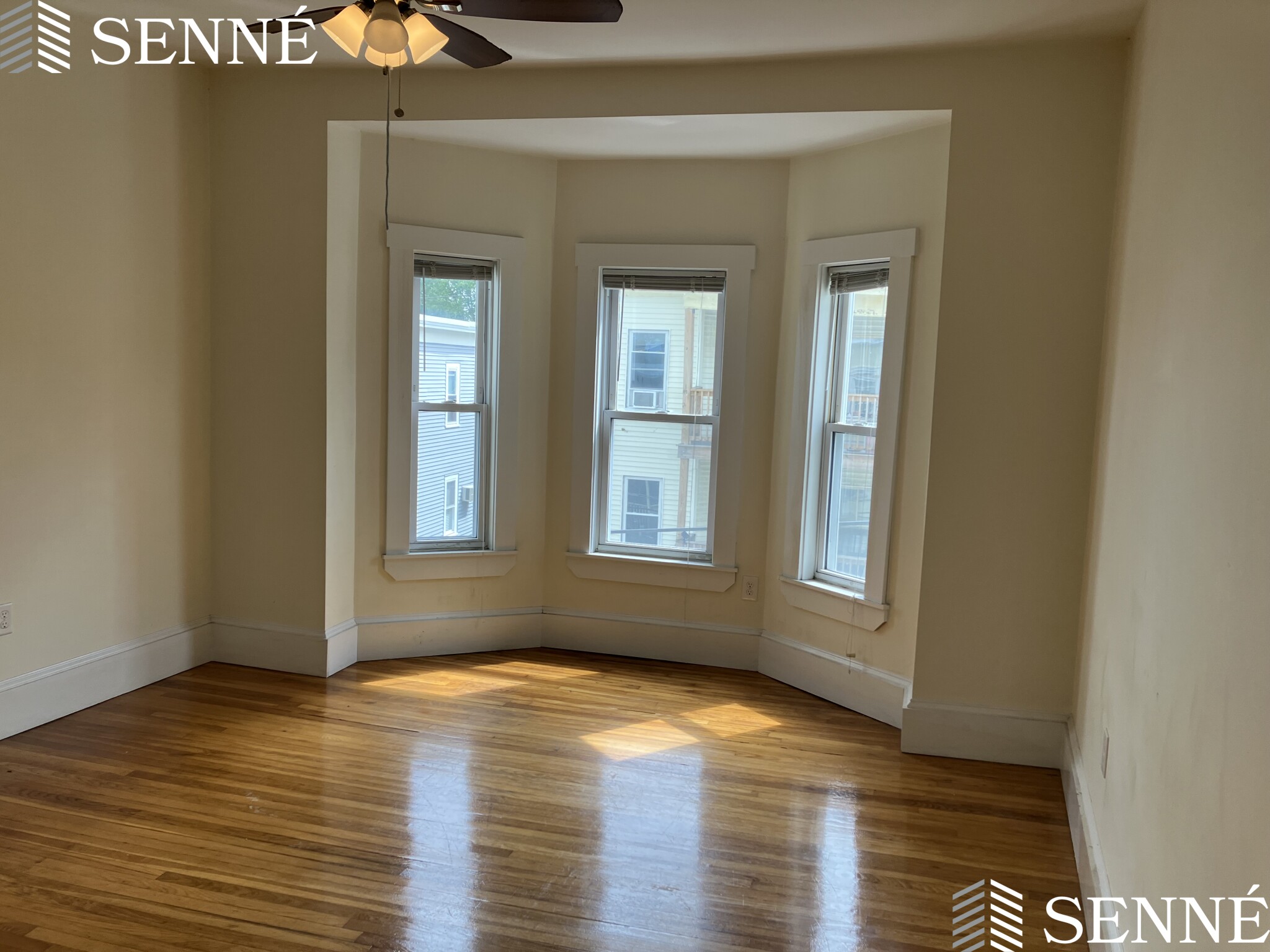 186 Lowell St, Powder House Square