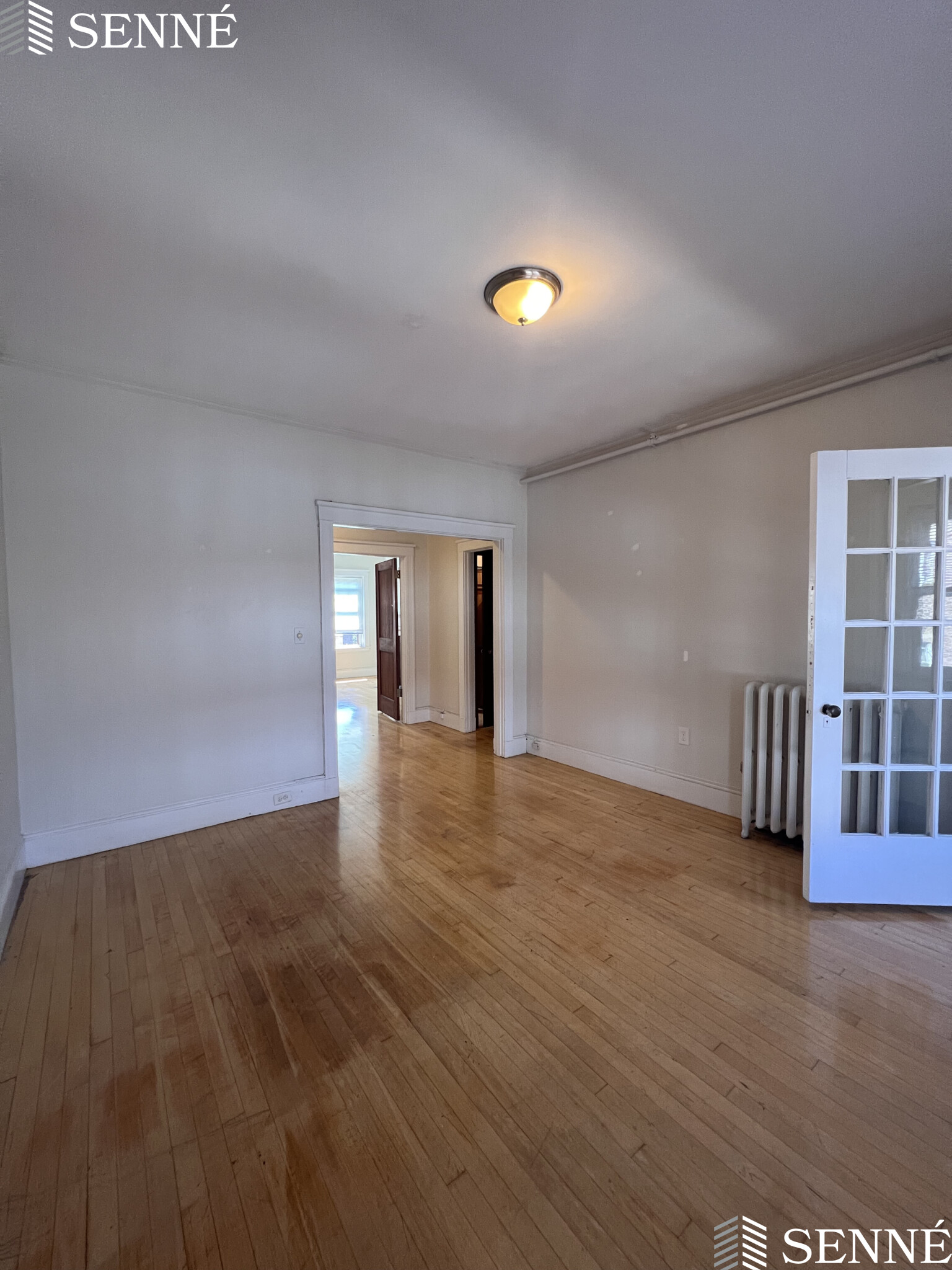 3 Linnaean St, Neighborhood Nine