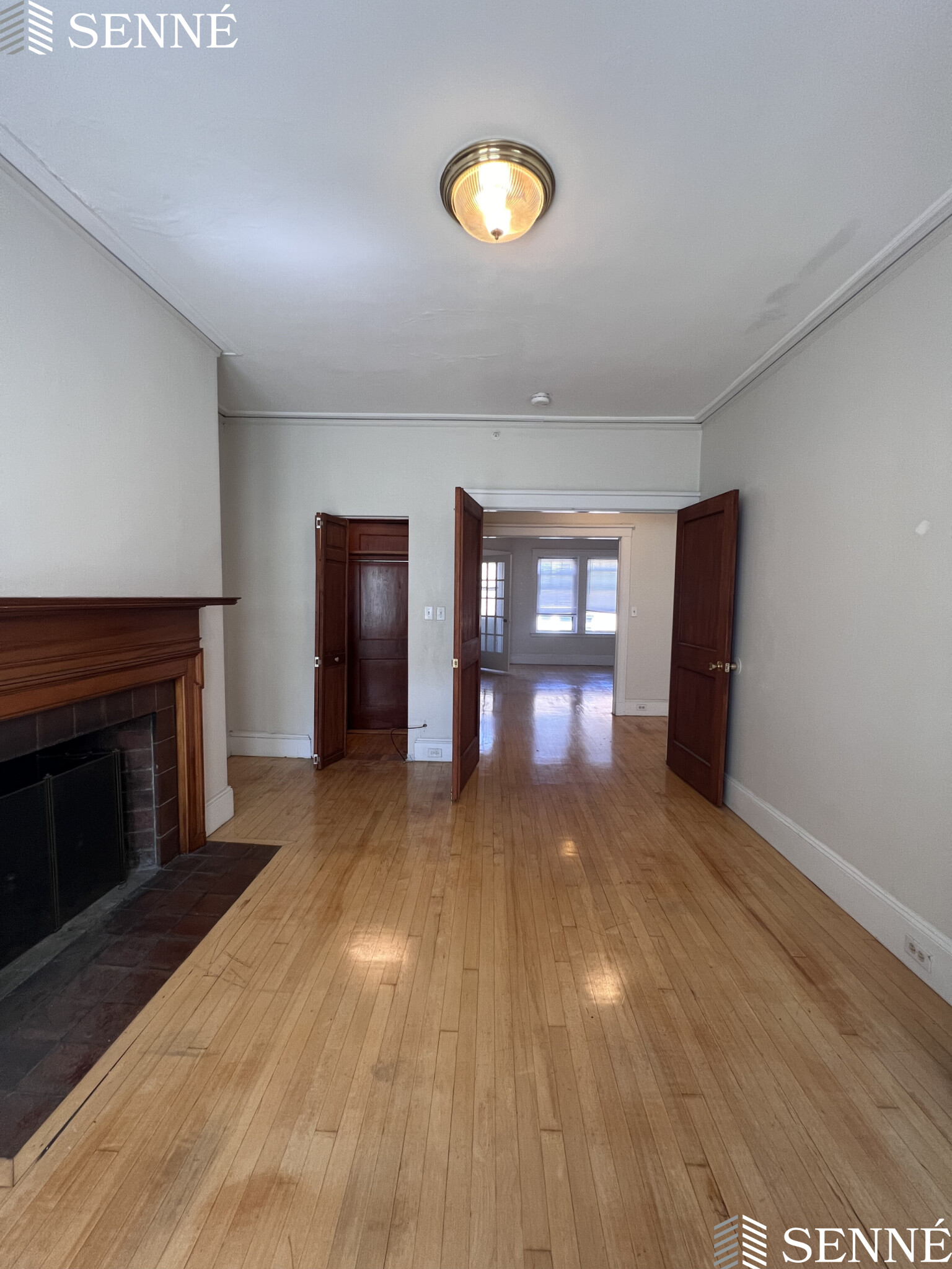 3 Linnaean St, Neighborhood Nine