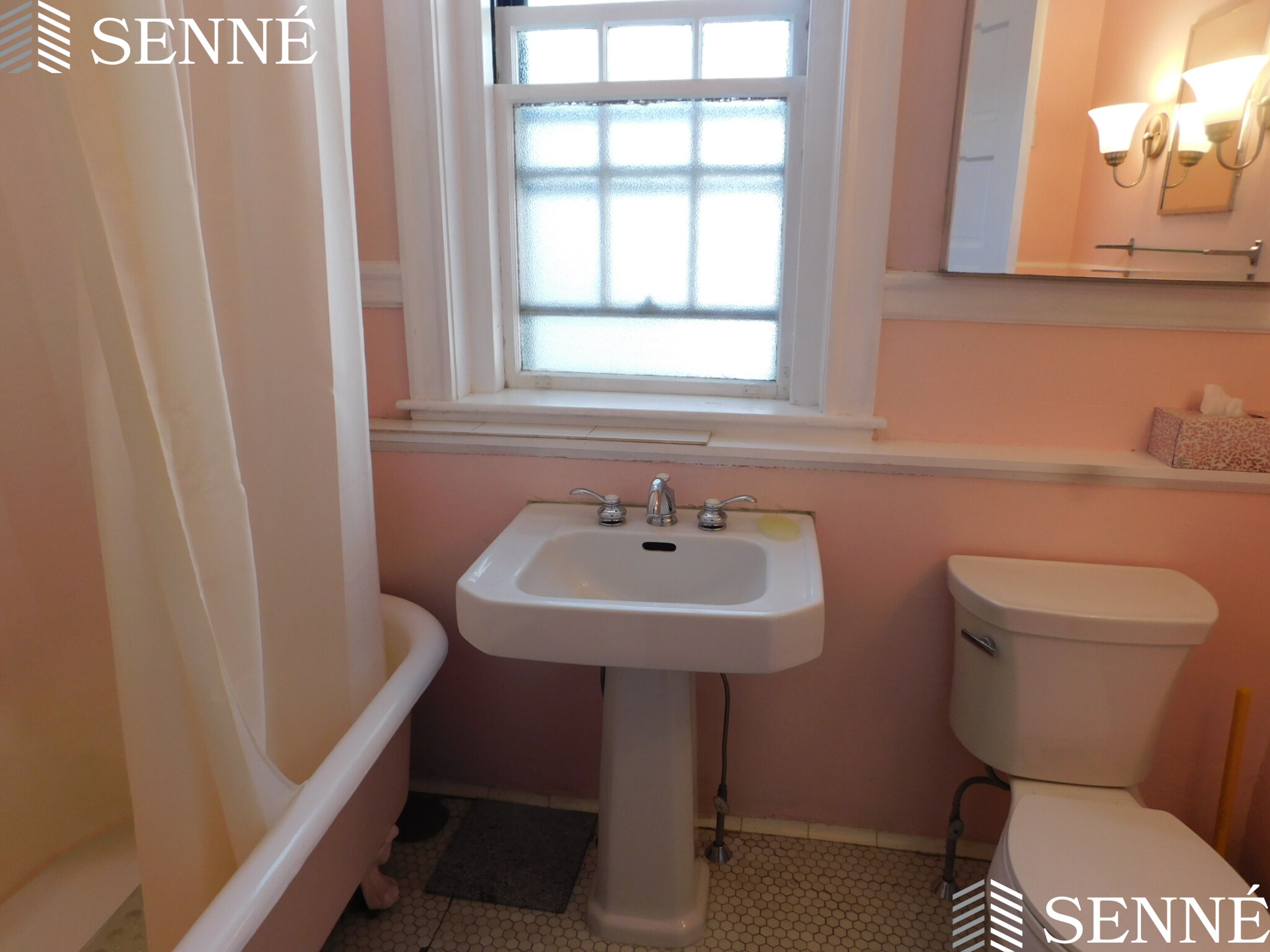 27 Linnaean St, Neighborhood Nine