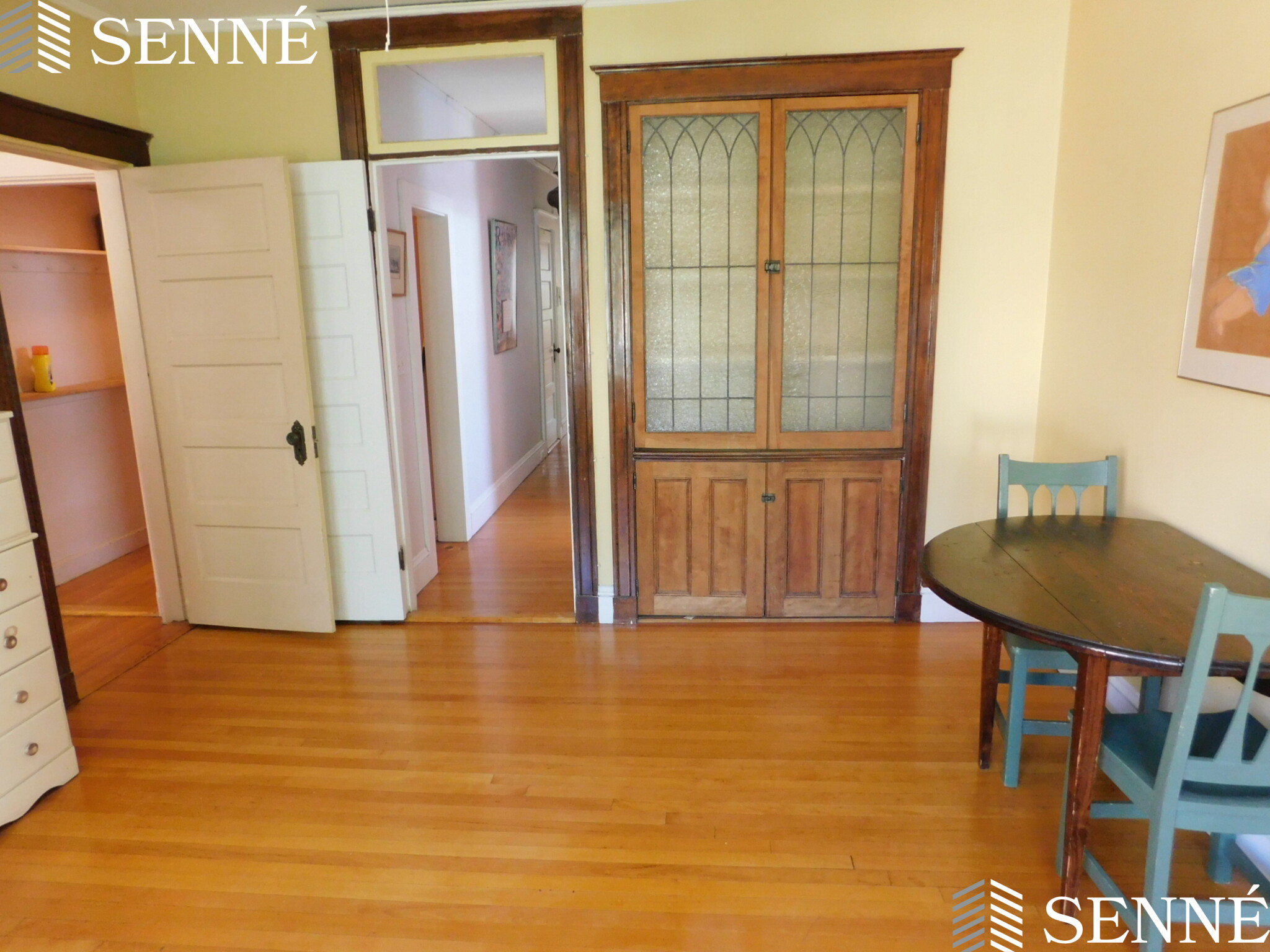 27 Linnaean St, Neighborhood Nine