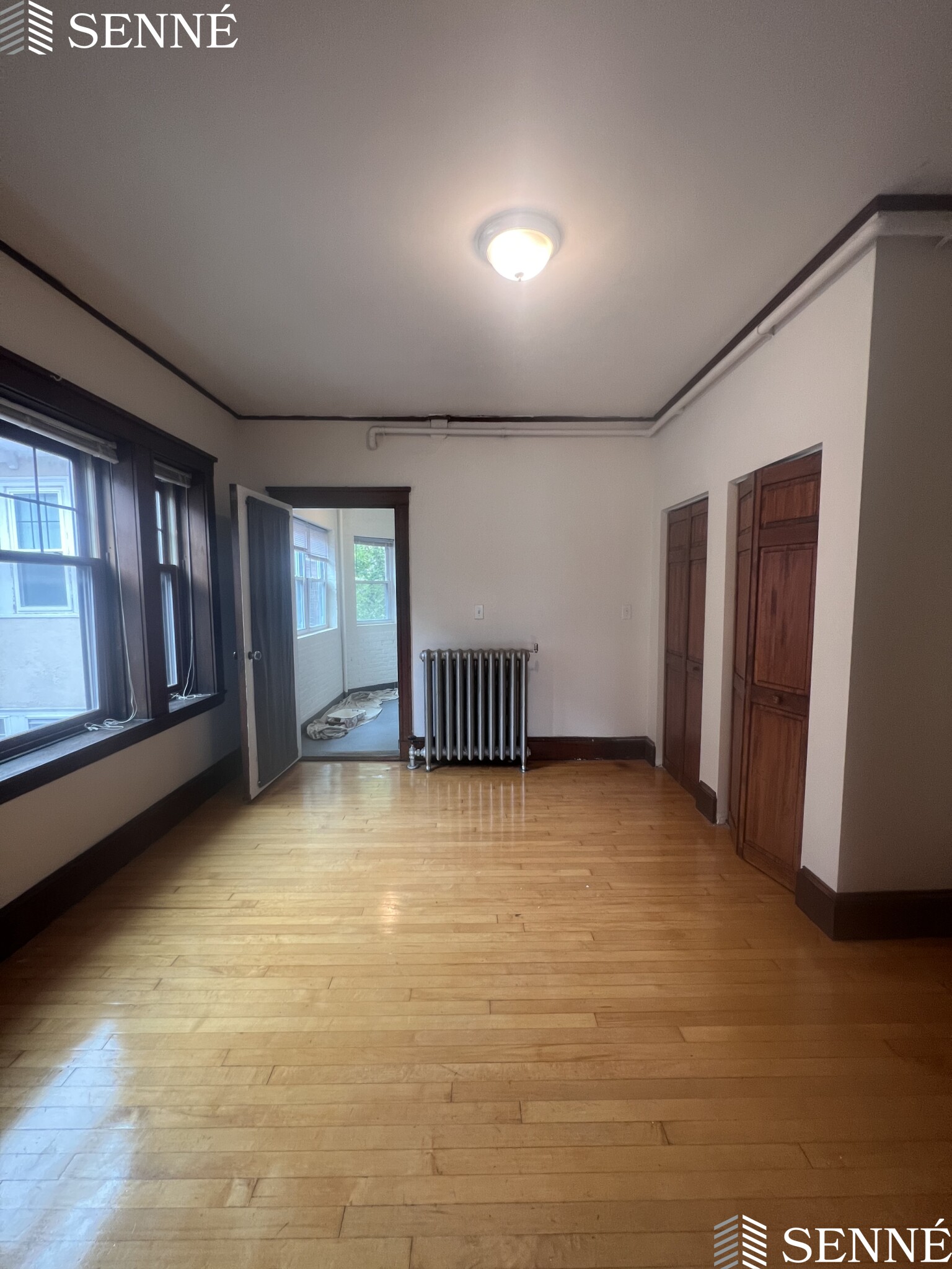 5 Linnaean St, Neighborhood Nine