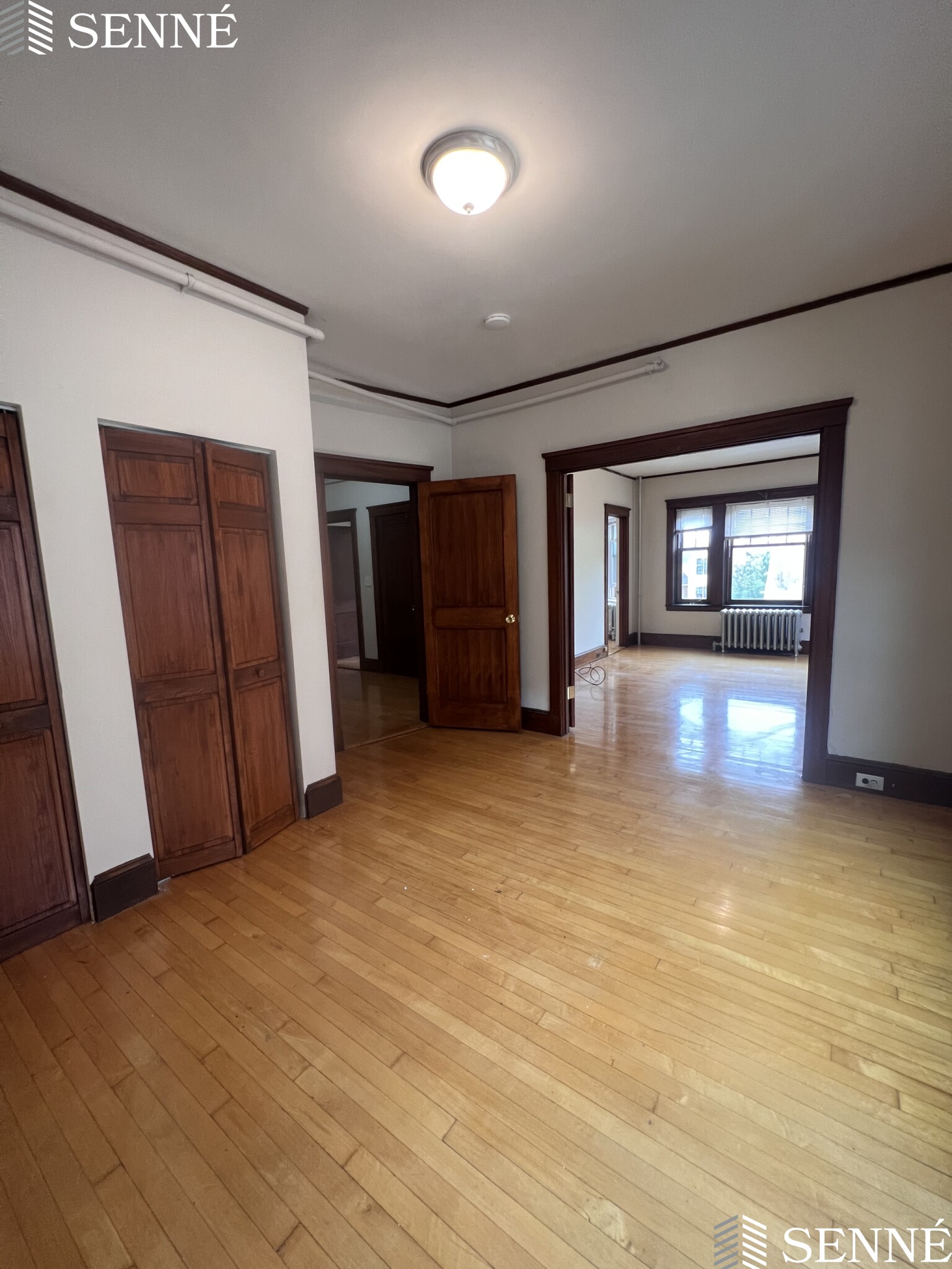 5 Linnaean St, Neighborhood Nine