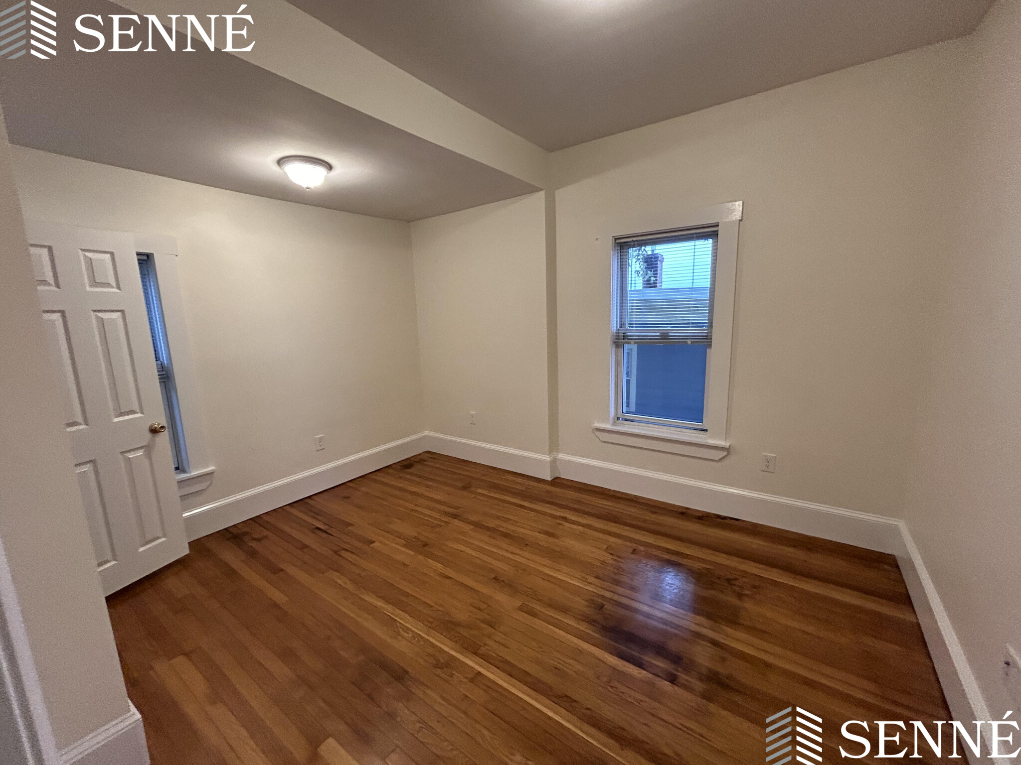 186 Lowell St, Powder House Square