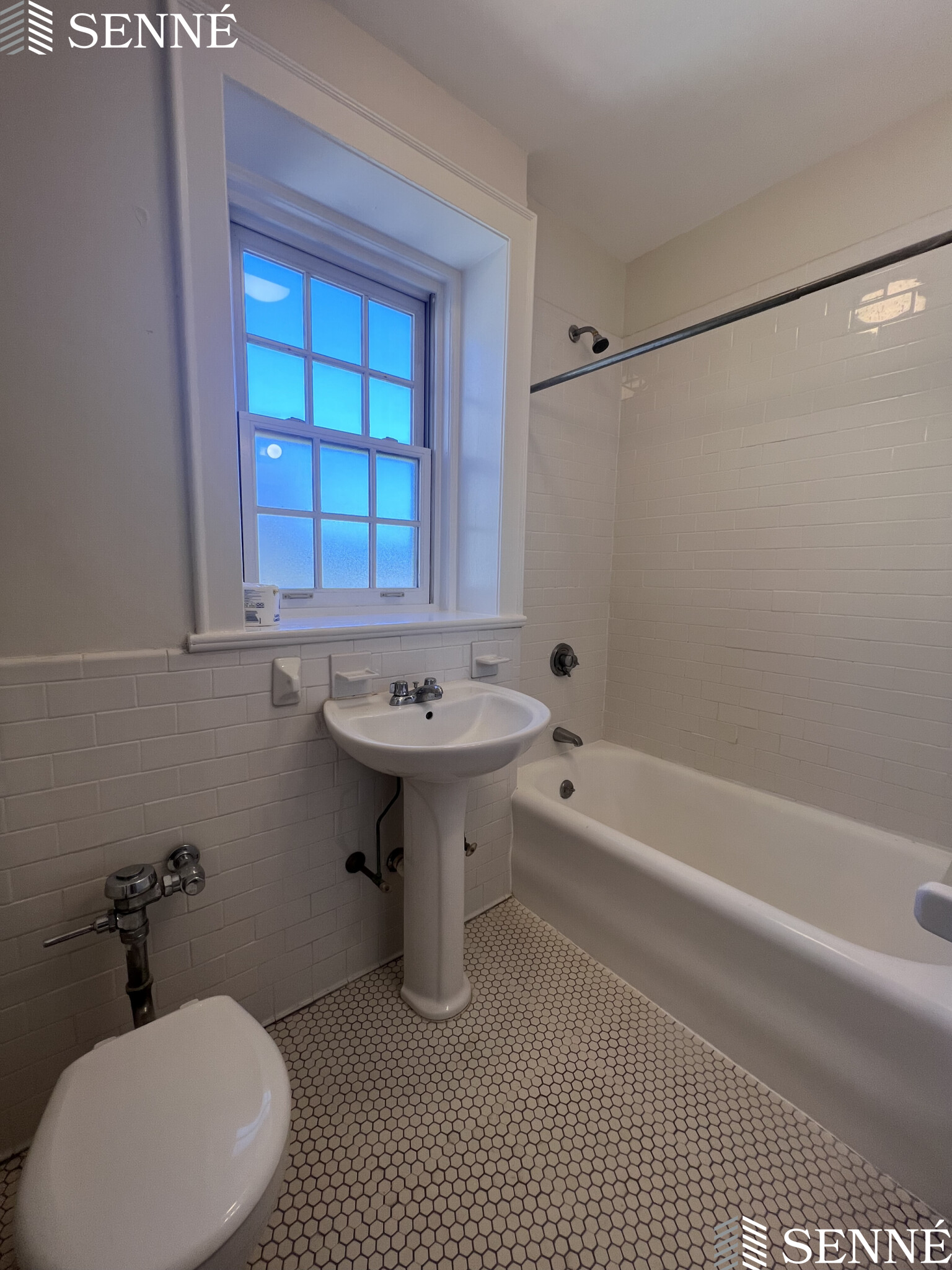 353 Harvard, Mid Cambridge