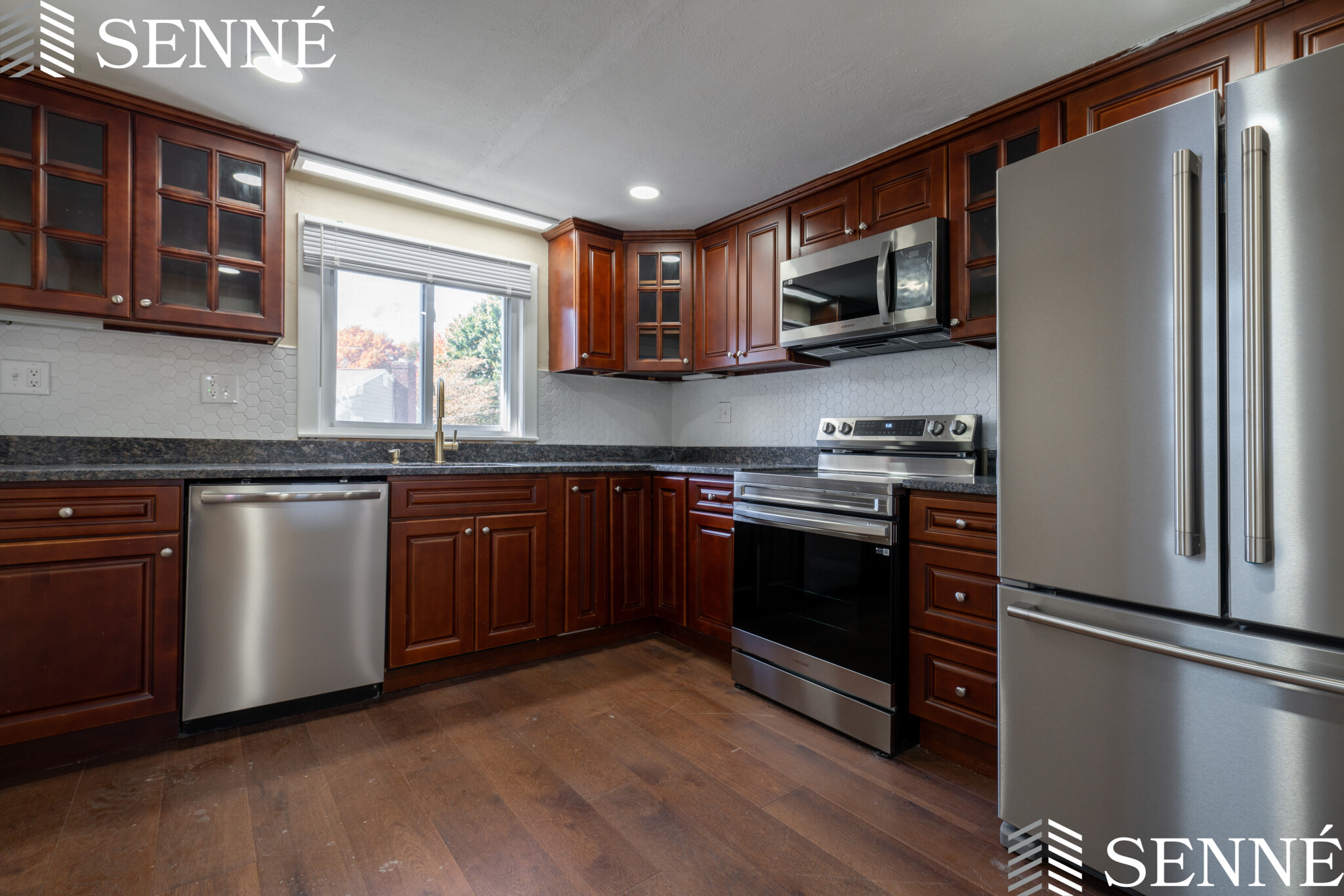 170 Seminole Ave, Lakeview