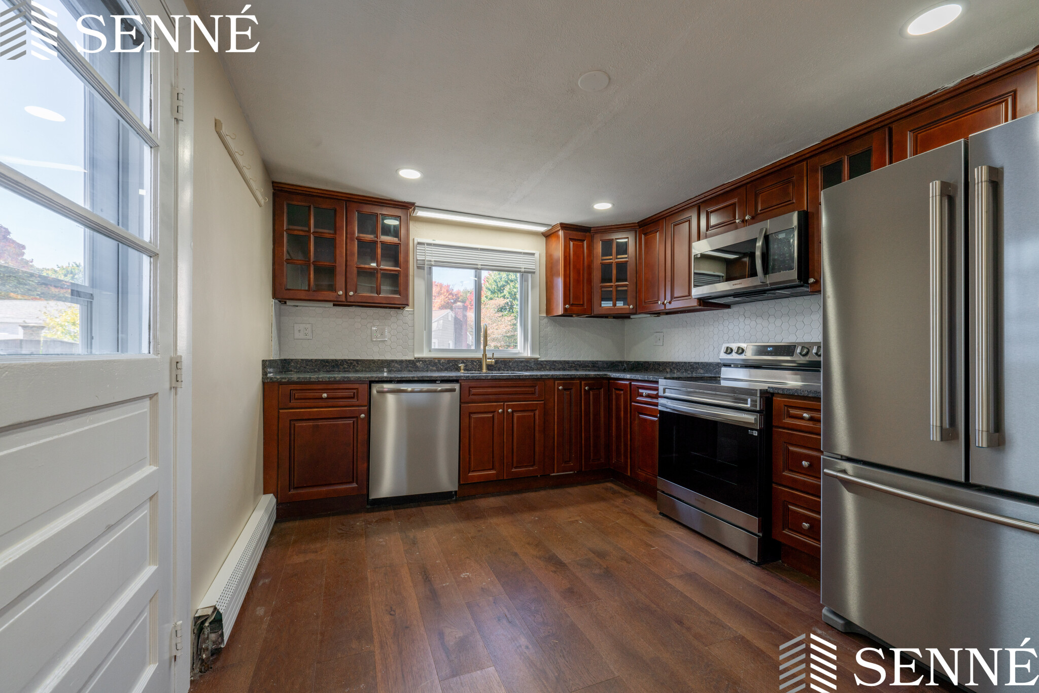 170 Seminole Ave, Lakeview