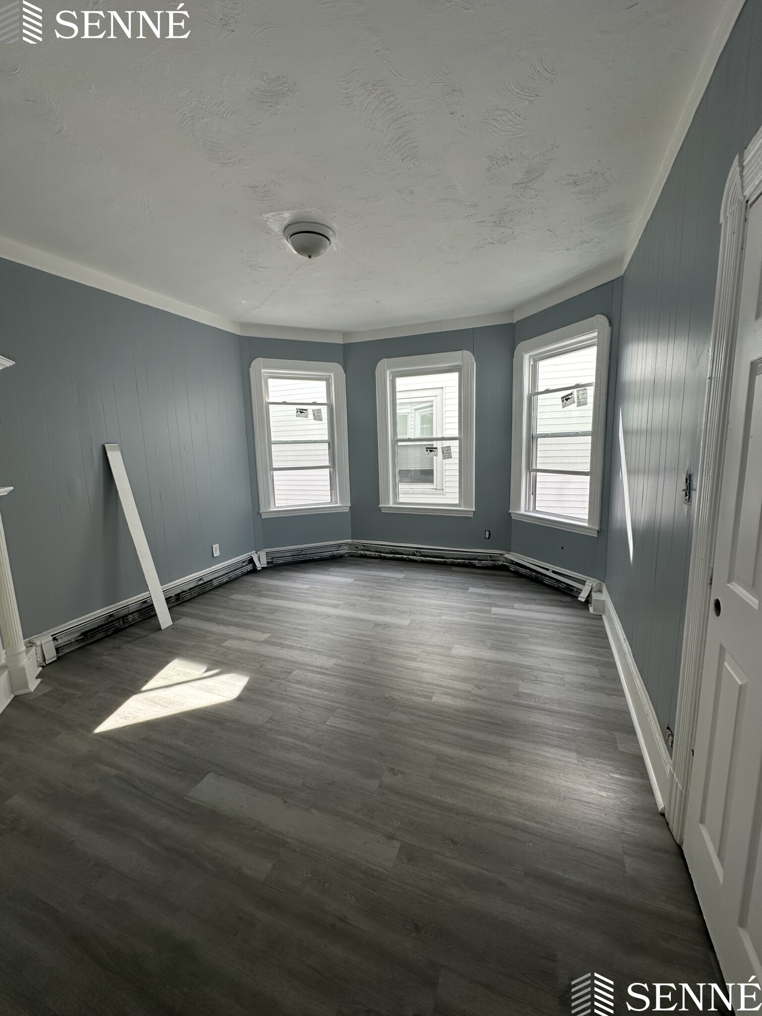 12 Danube St, Roxbury