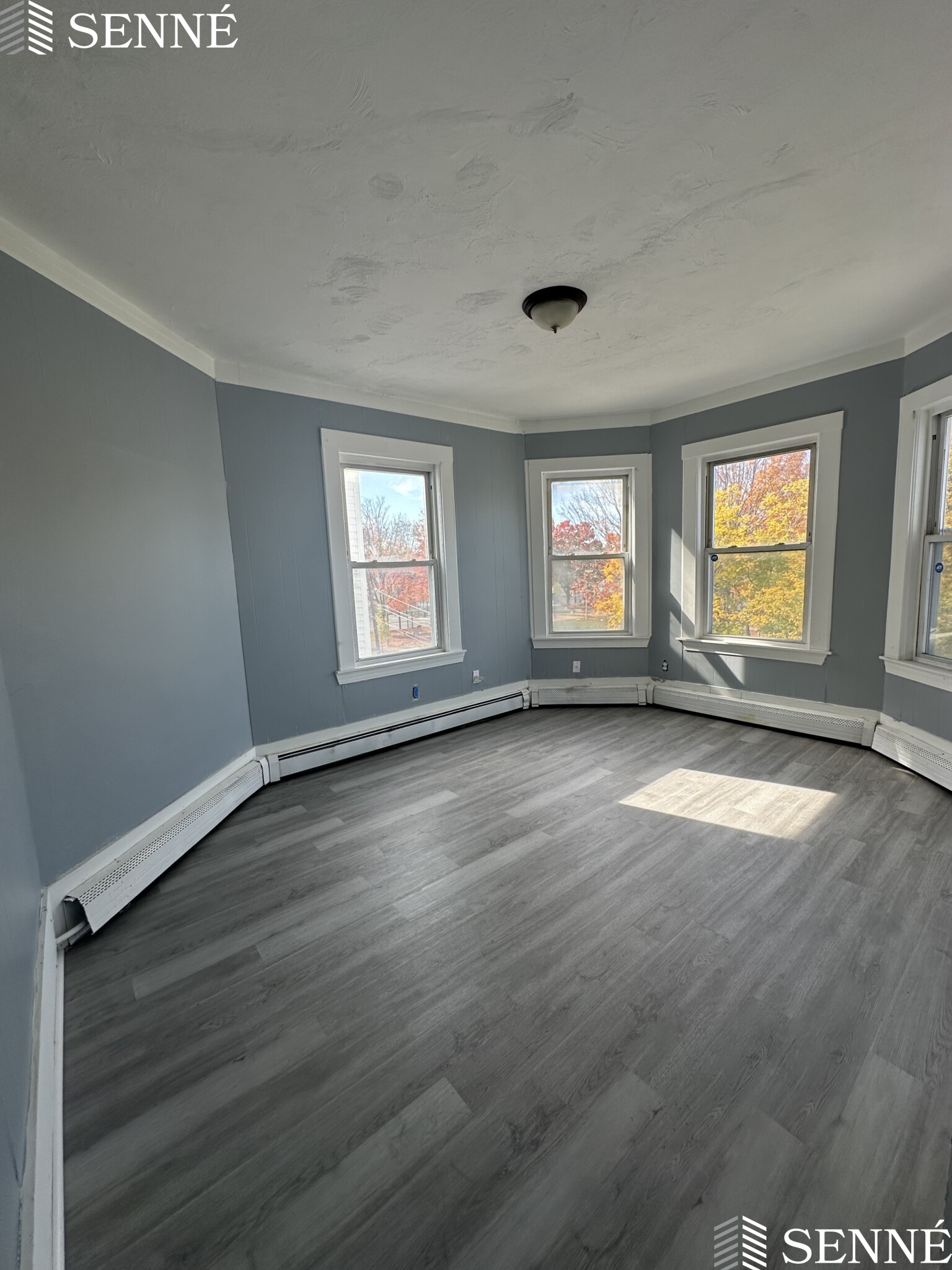 12 Danube St, Roxbury