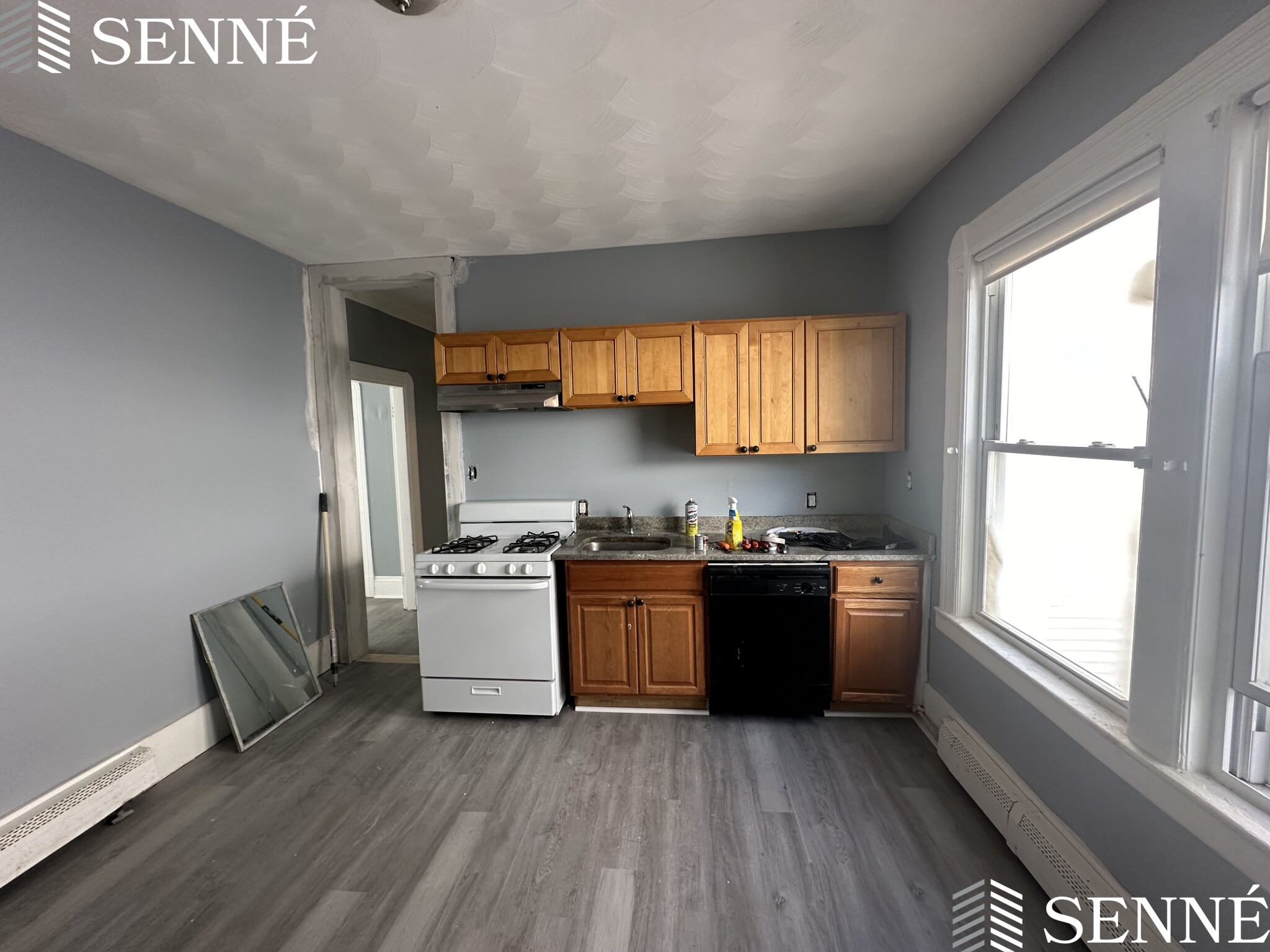 12 Danube St, Roxbury