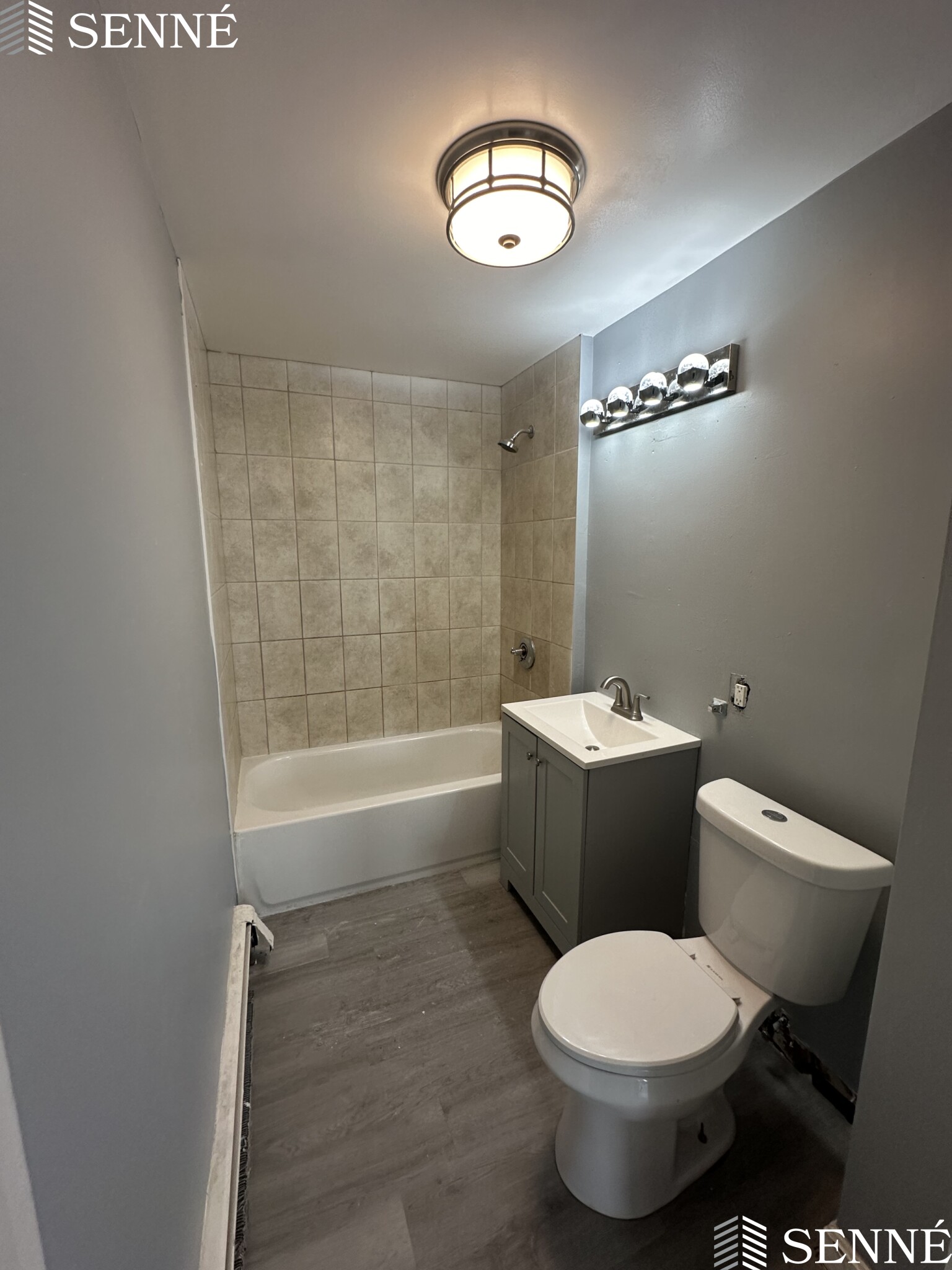 12 Danube St, Roxbury