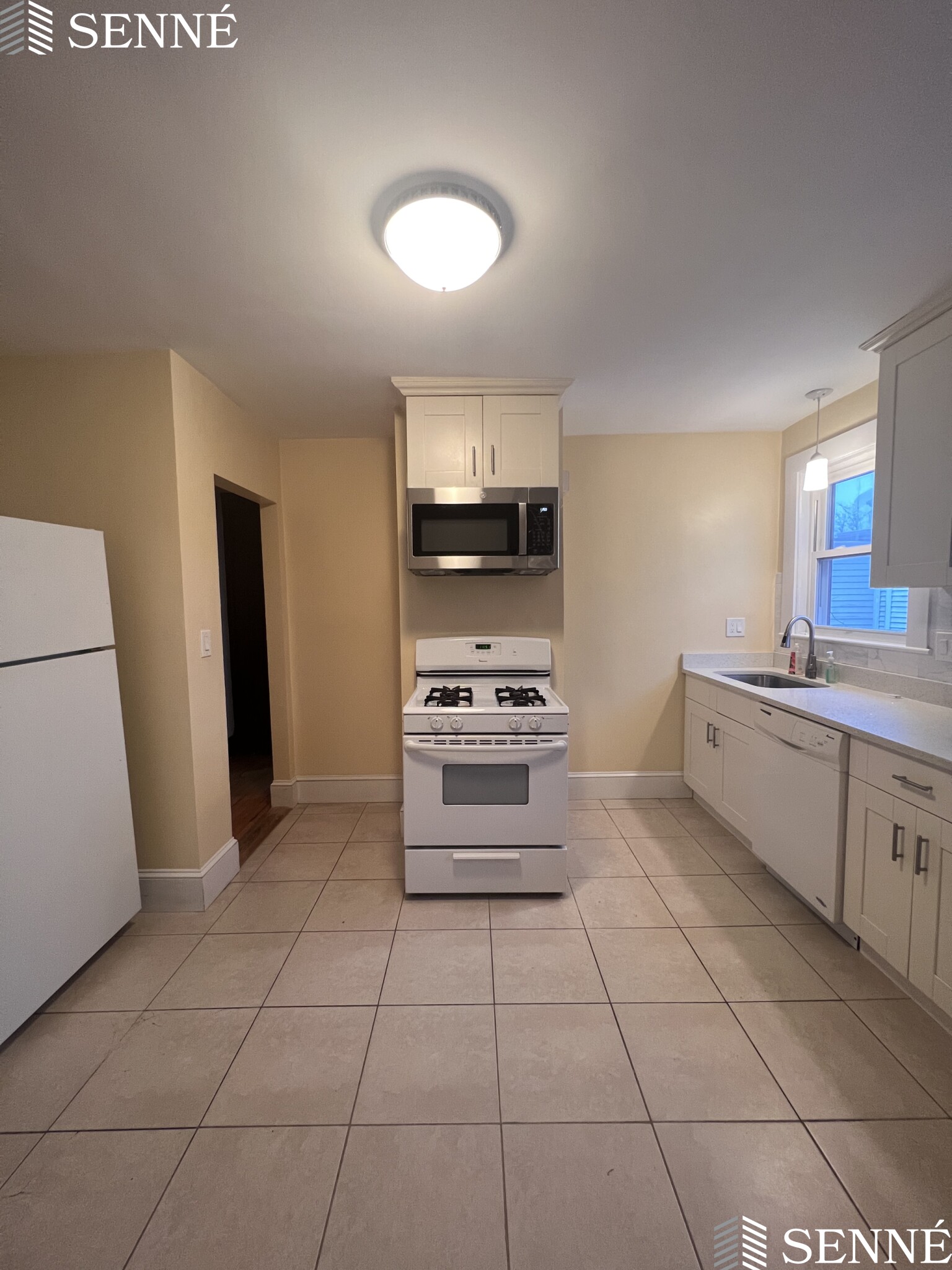 138 Main St, Watertown