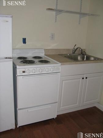 Studio bed, 1 bath apartment for rent at 19 Garfield St Unit 6, Baldwin — photo 3 of 4