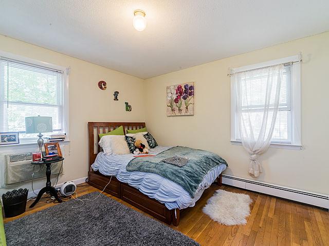 3 bed, 1.5 bath apartment for rent at 45 Winslow Rd Unit 2, Brookline Village — photo 4 of 8