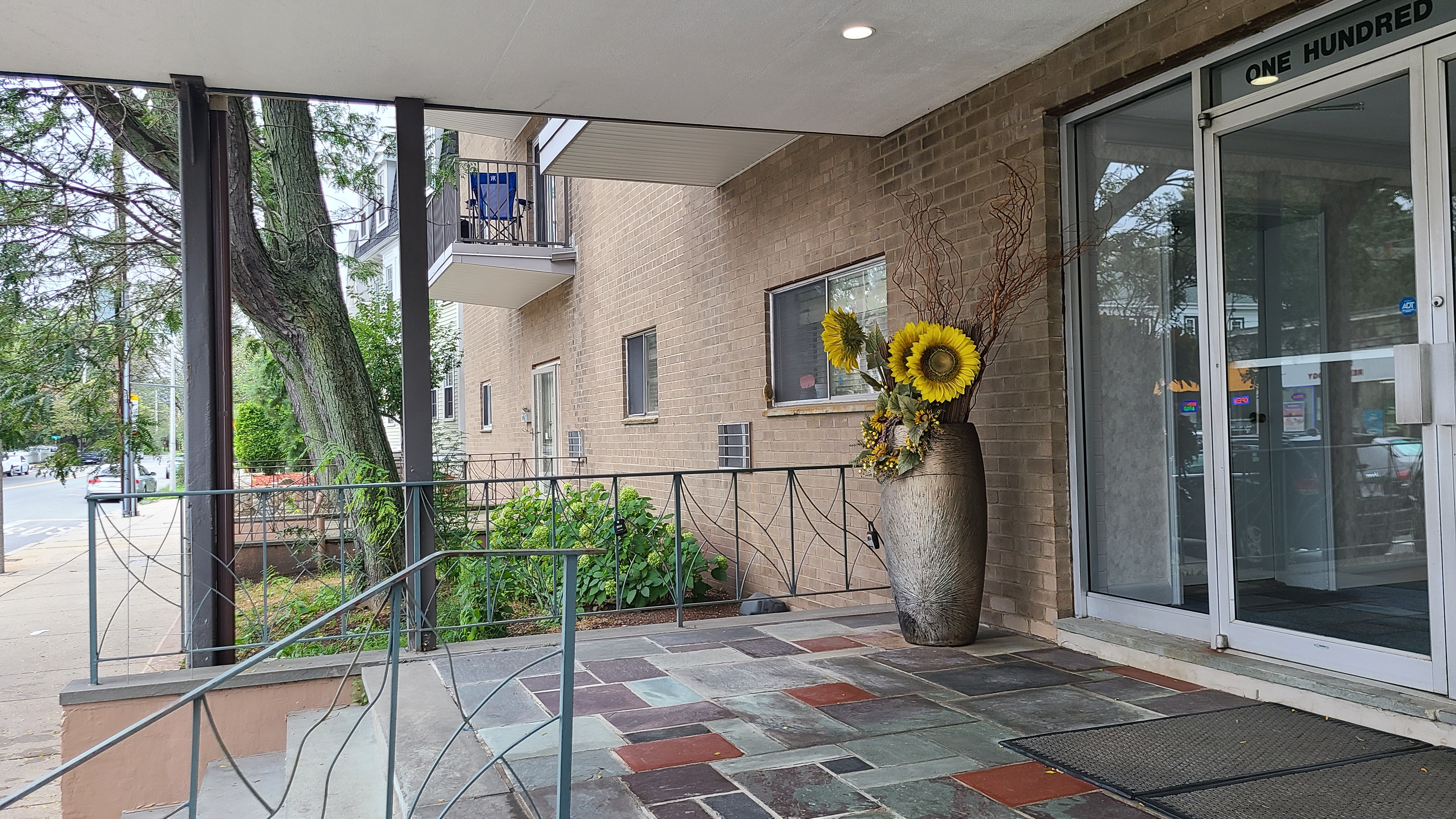 1 bed, 1 bath apartment for rent at 121 Tremont St Unit 121, Brighton — photo 10 of 12