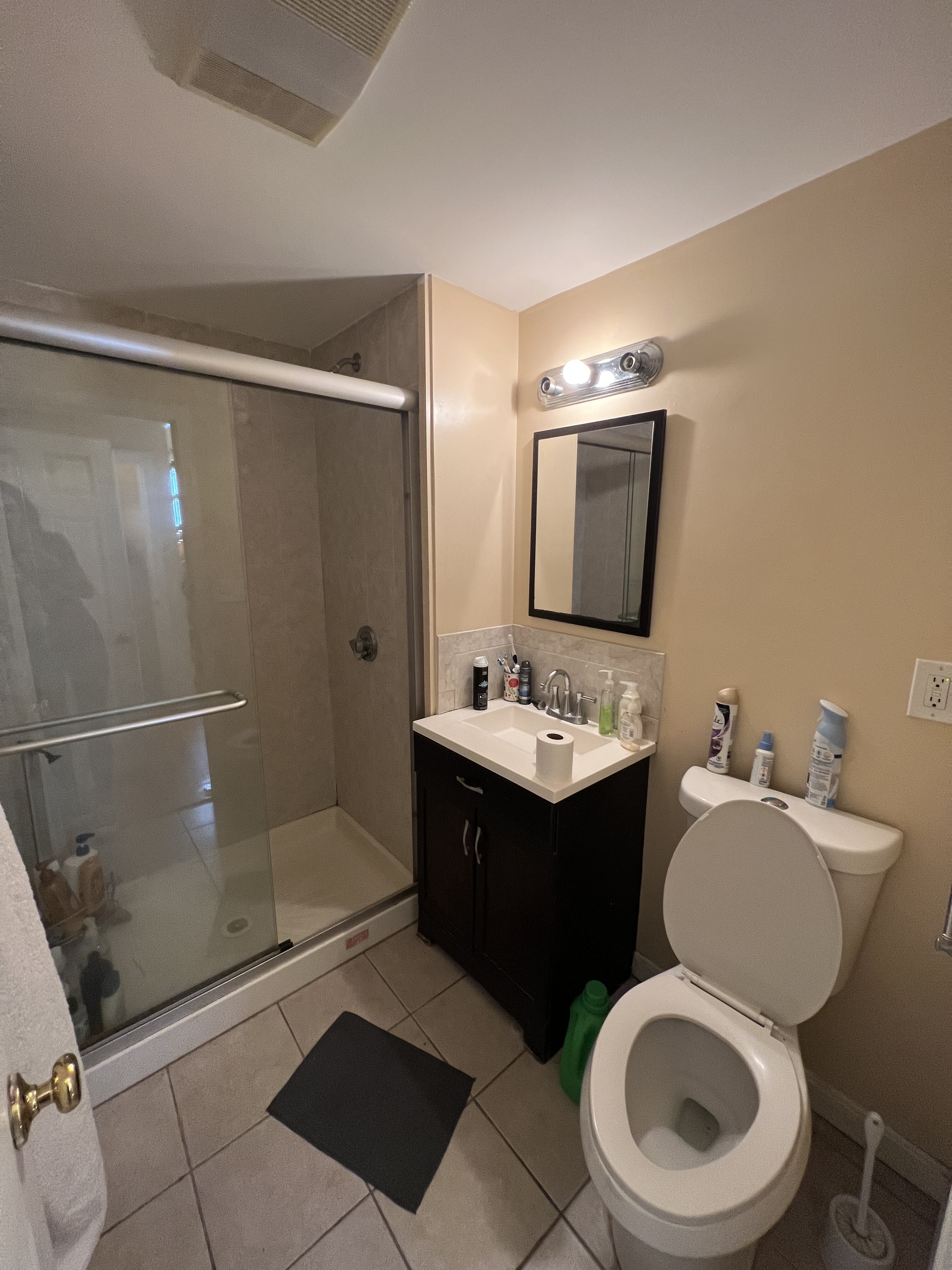 39 Adrian St, Ward Two