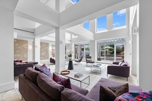 950 Massachusetts Ave, Harvard Square