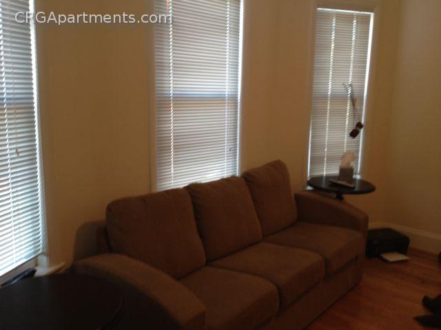 4 bed, 2 bath apartment for rent at 364 Highland Ave Unit 2, Davis Square — photo 3 of 13