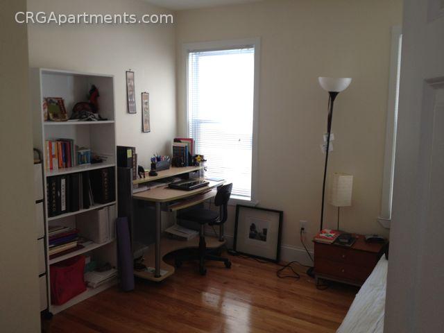 4 bed, 2 bath apartment for rent at 364 Highland Ave Unit 2, Davis Square — photo 5 of 13