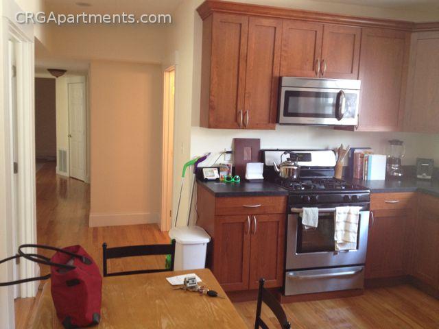 4 bed, 2 bath apartment for rent at 364 Highland Ave Unit 2, Davis Square — photo 2 of 13