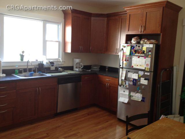 4 bed, 2 bath apartment for rent at 364 Highland Ave Unit 2, Davis Square — photo 1 of 13