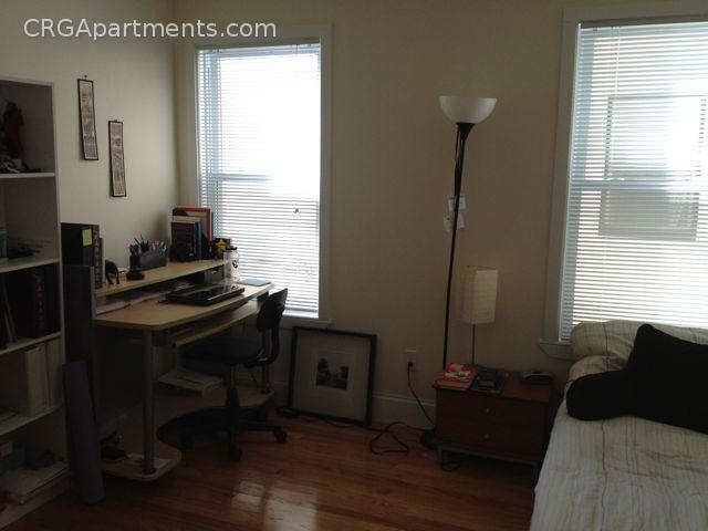 4 bed, 2 bath apartment for rent at 364 Highland Ave Unit 2, Davis Square — photo 11 of 13