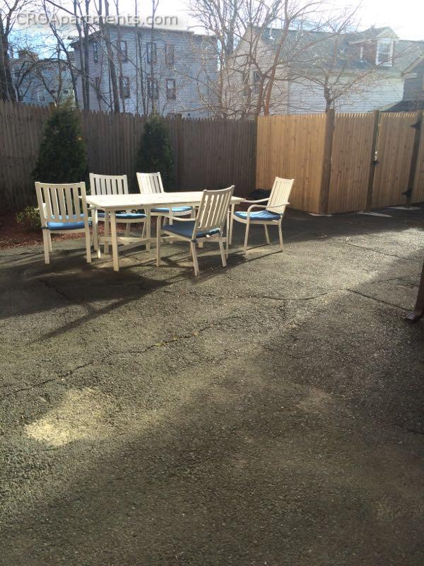 10 Smith Ave, Inman Square