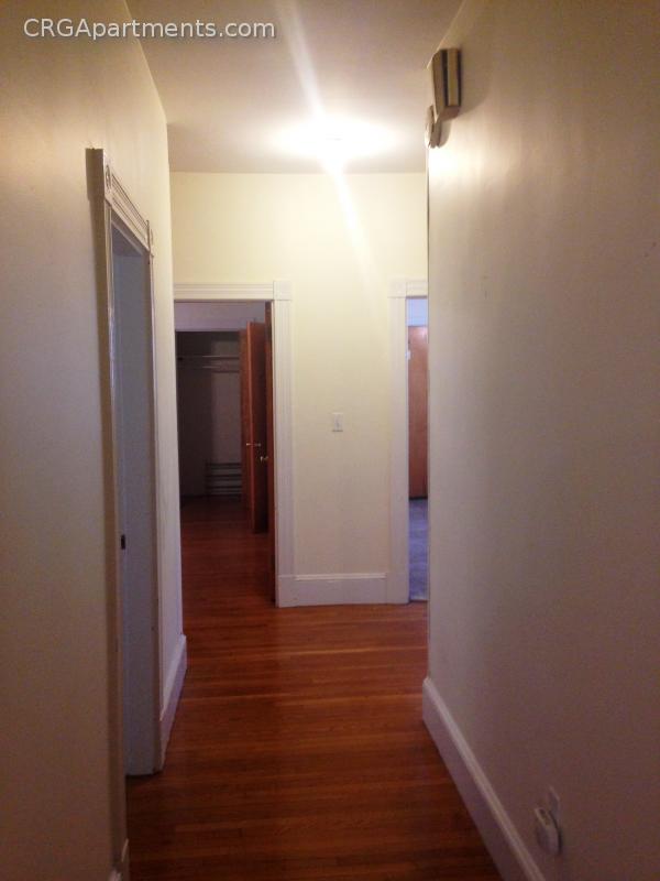 1539 Cambridge St, Mid-Cambridge