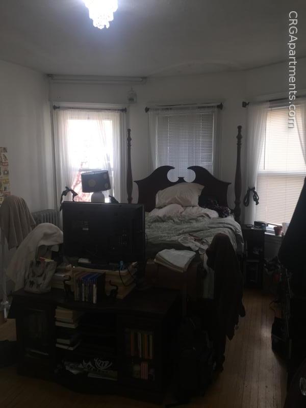 38 Cherry St, Davis Square