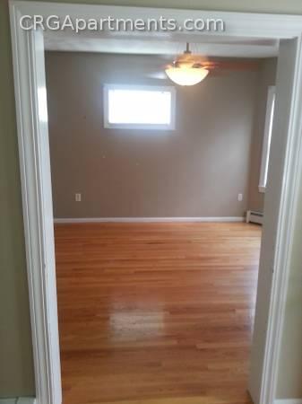 68 Kenmere Rd, Medford