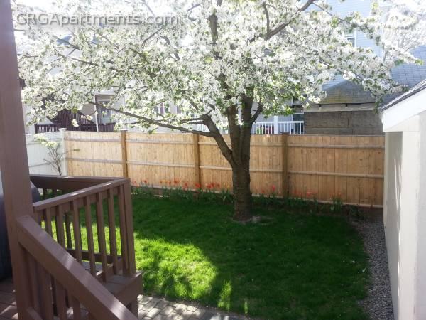 68 Kenmere Rd, Medford